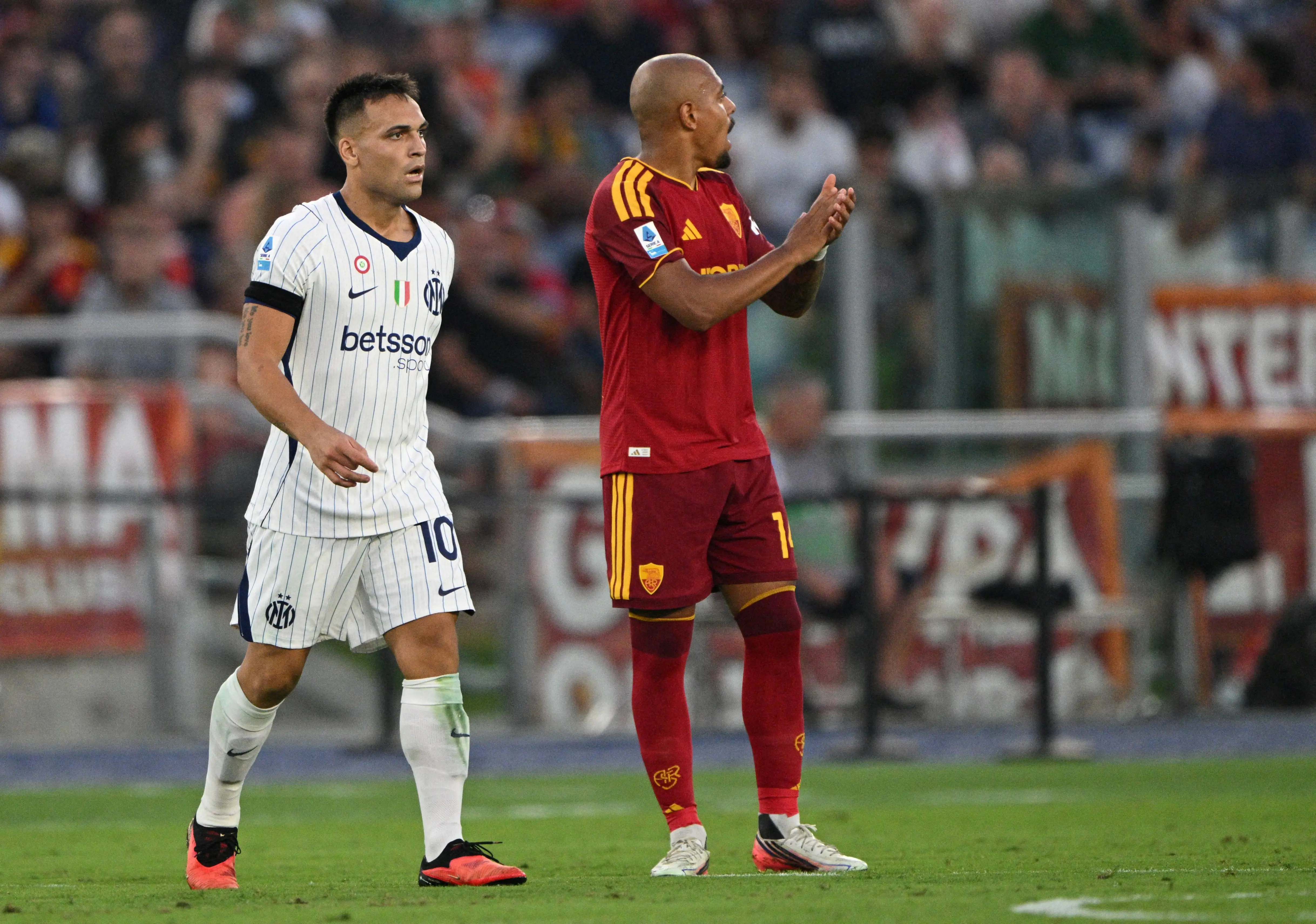 Inter de Milão busca empate contra a Roma em duelo entre líderes do Campeonato Italiano