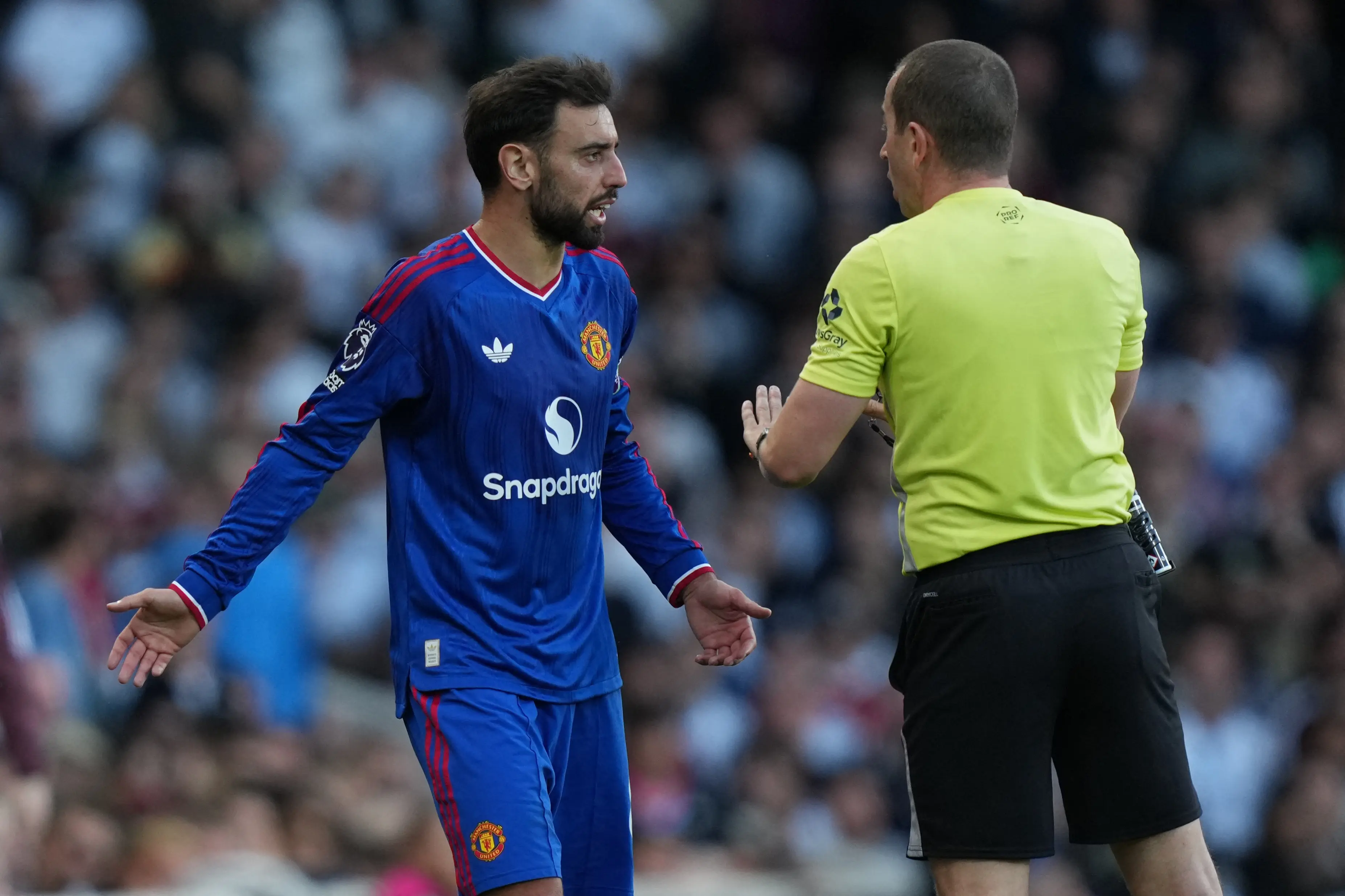 Manchester United registra novo déficit, apesar de receita recorde