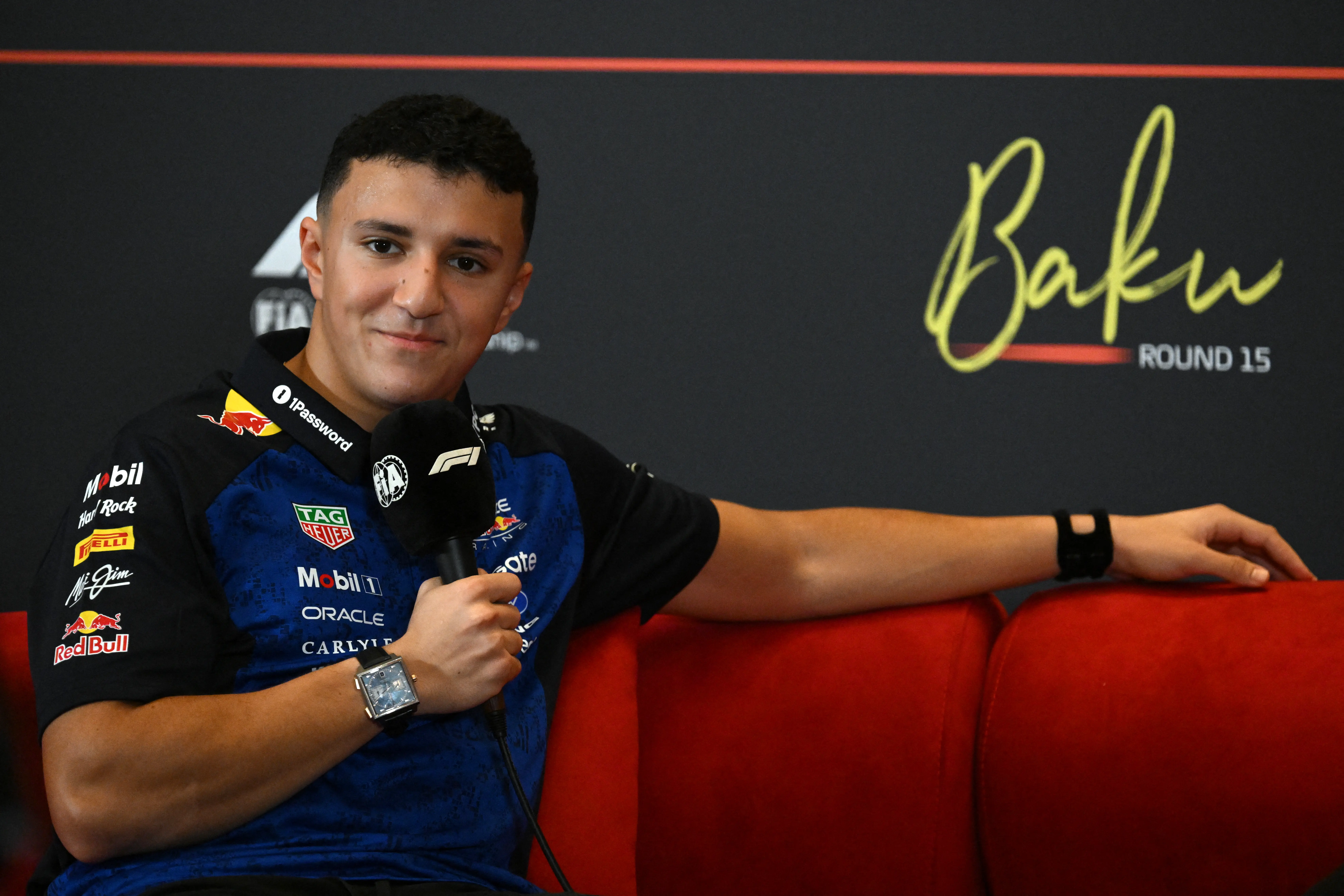 Red Bull anuncia renovação de contrato com Isack Hadjar para 2027