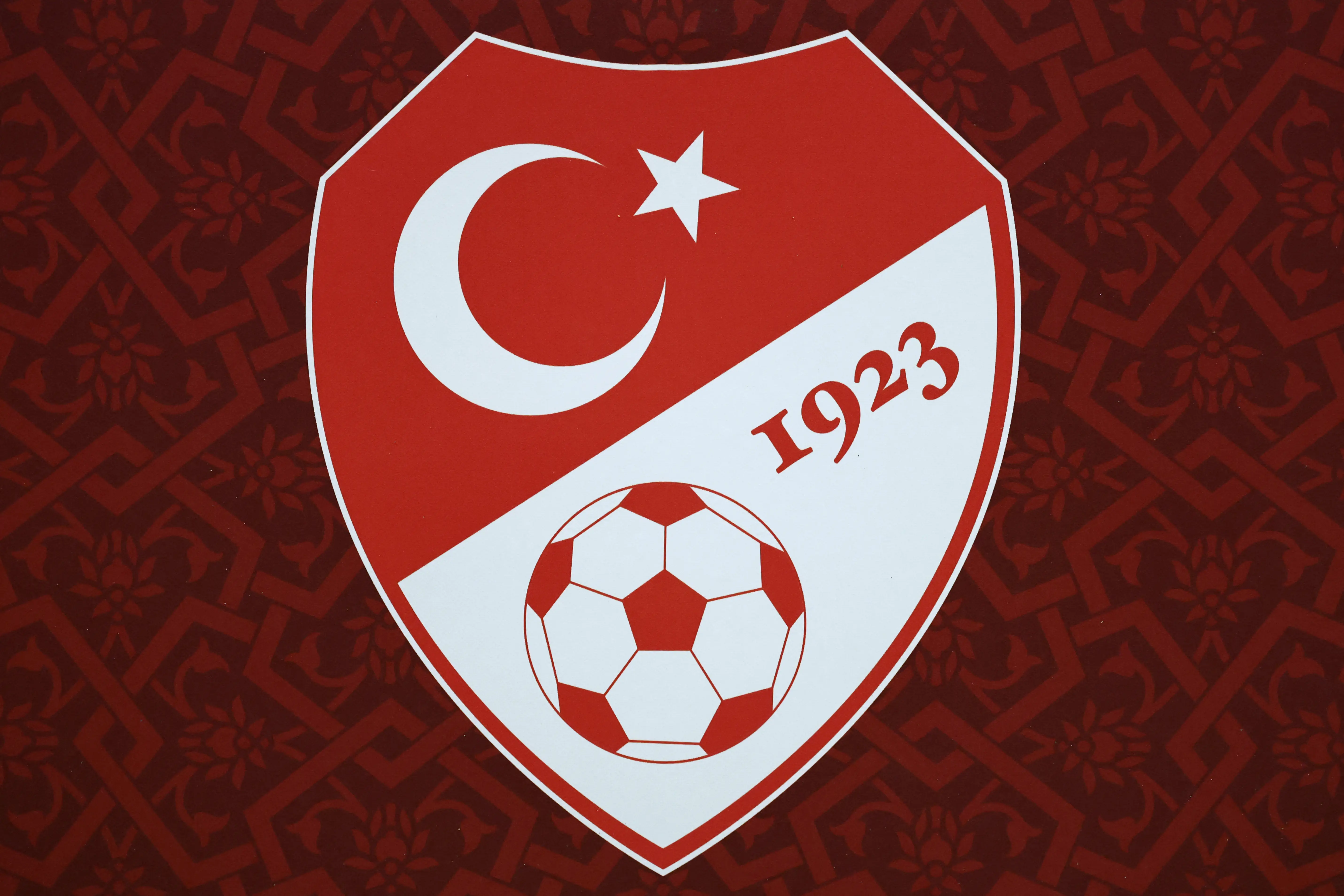 Diretor de arbitragem da Federação de Futebol da Turquia é detido