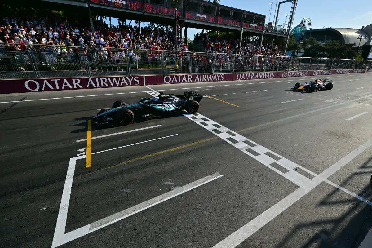 George Russell vence GP do Azerbaijão de F1; Antonelli é 5º