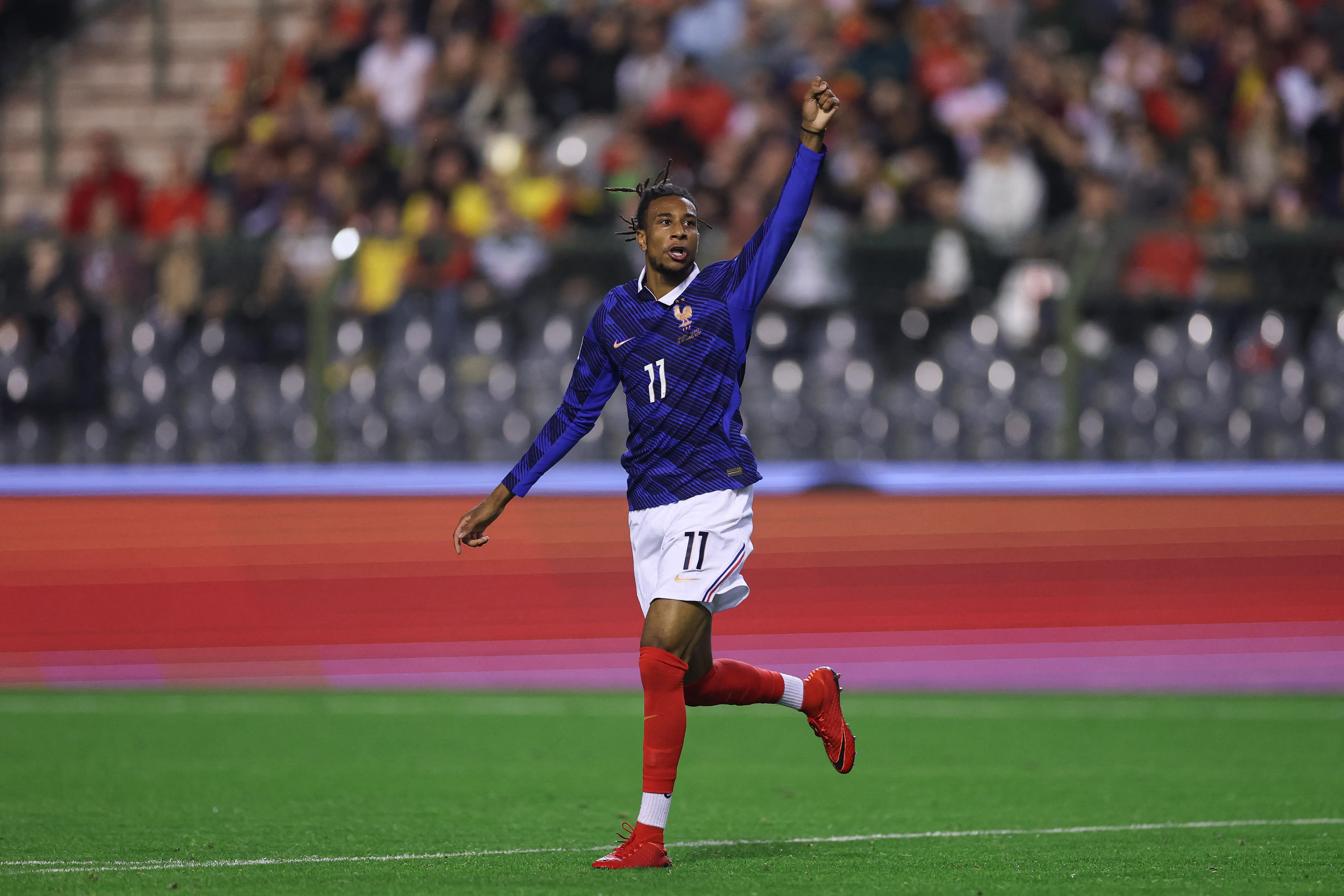 França vence Bélgica com gol no fim e lidera grupo na Liga das Nações