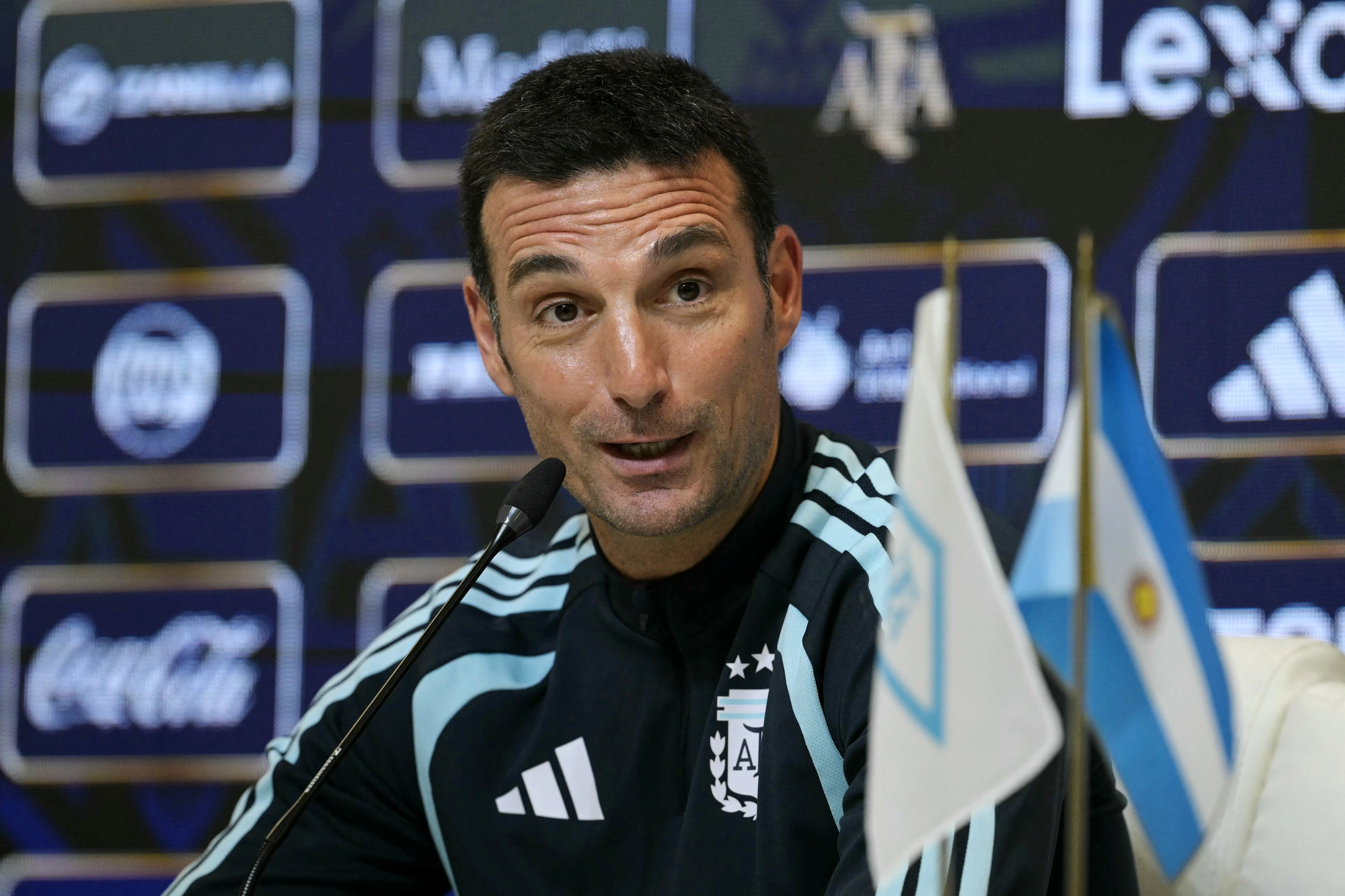 Scaloni diz que há ‘predisposição de ambas as partes’ para continuar na Argentina