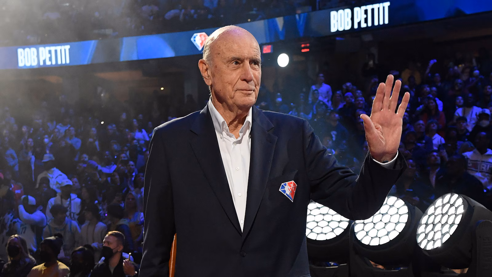 Bob Pettit, primeiro MVP da NBA, morre aos 93 anos