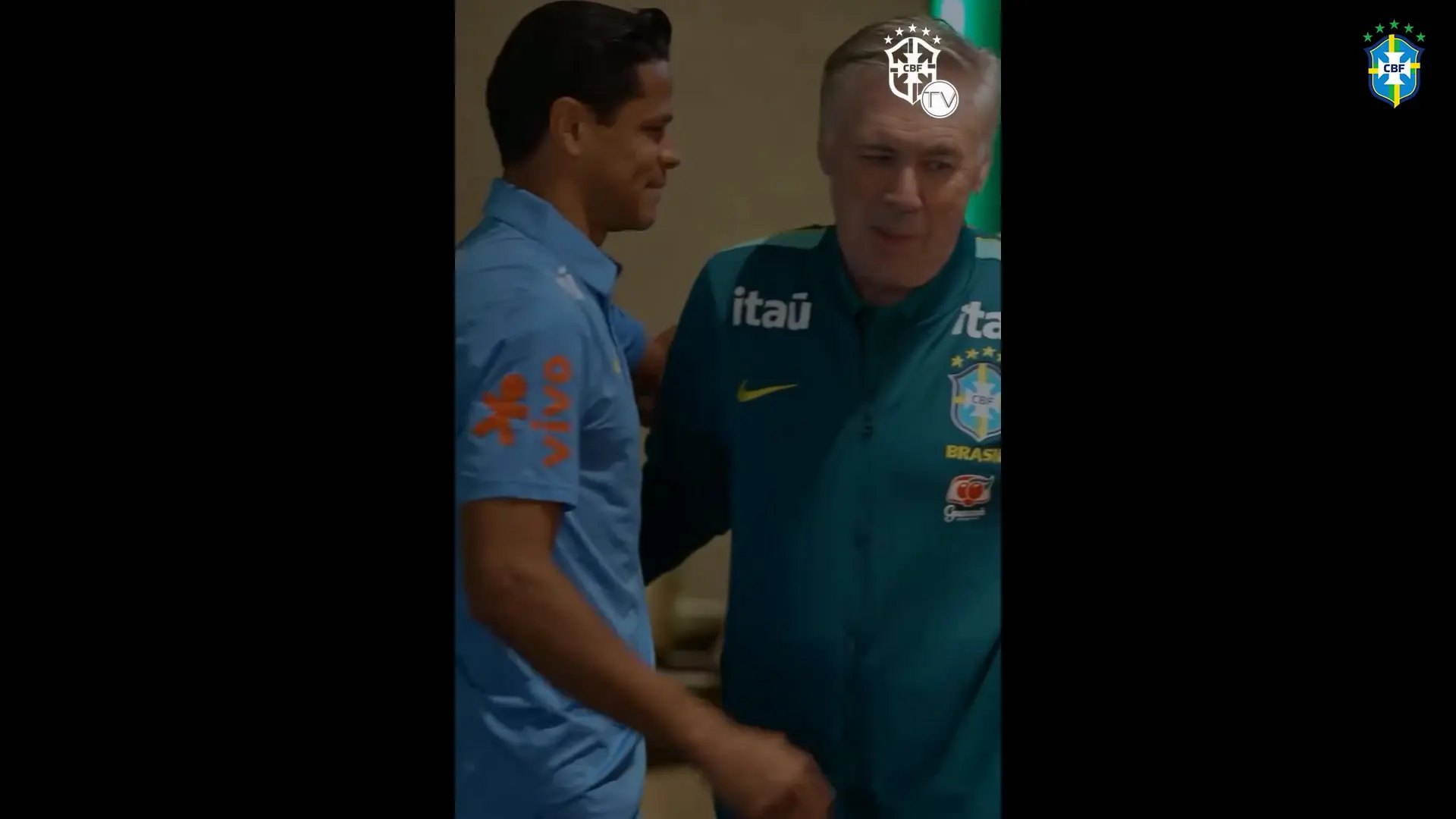Estêvão e Douglas Santos se apresentam à Seleção Brasileira em Brisbane; veja bastidores