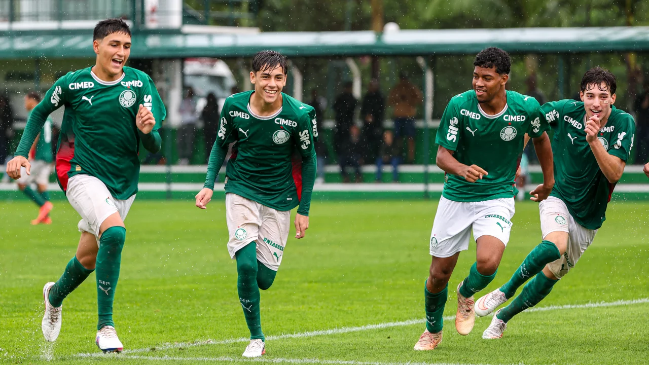 Palmeiras goleia no sub-15 e sub-17 e garante classificação no Campeonato Paulista