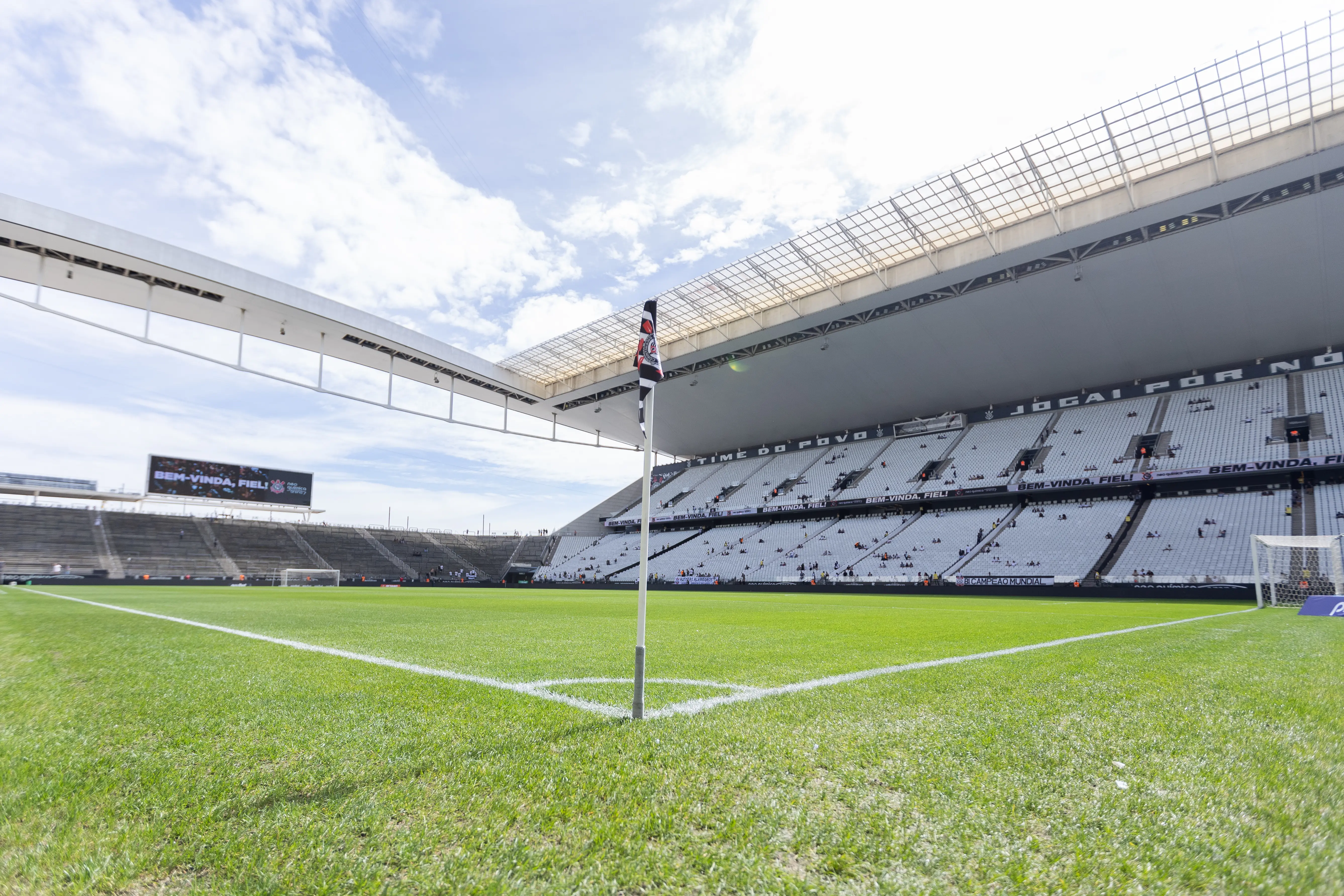 Corinthians nega entrega de documentos a perito que aponta cobrança indevida da Caixa