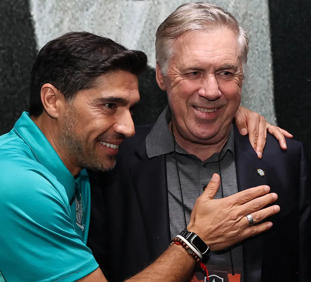 Sintético, Seleção e promessa de vinho: Abel revela bastidores de papo com Ancelotti