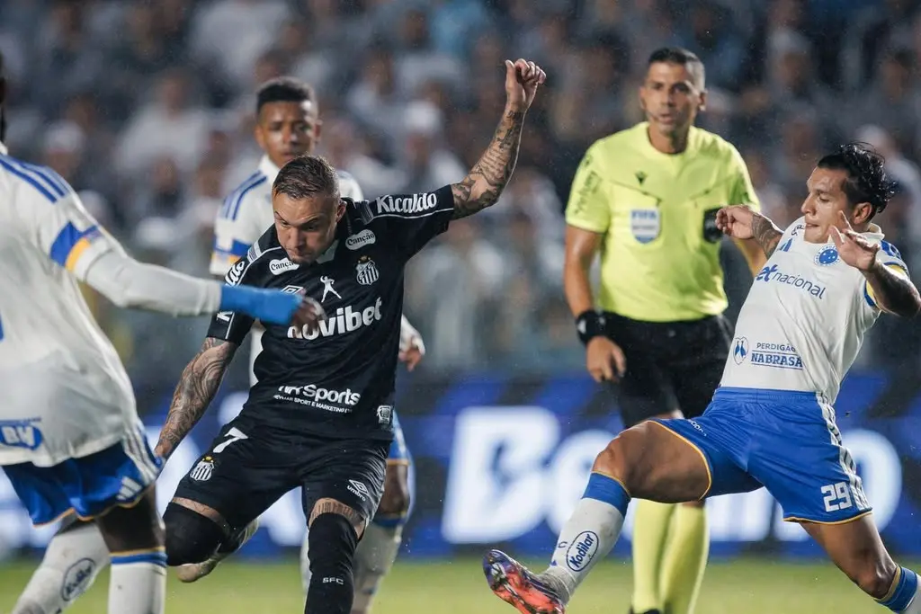 Cebolinha celebra vitória contra o Cruzeiro em estreia pelo Santos