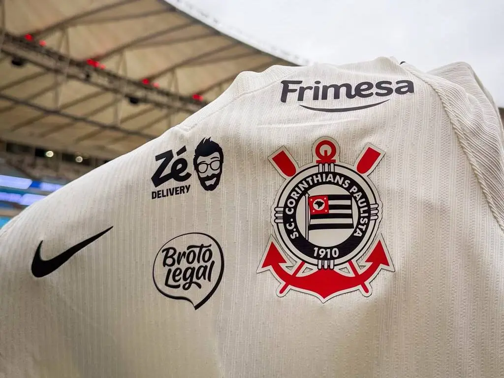 Corinthians terá time alternativo para enfrentar o Flamengo; veja escalações