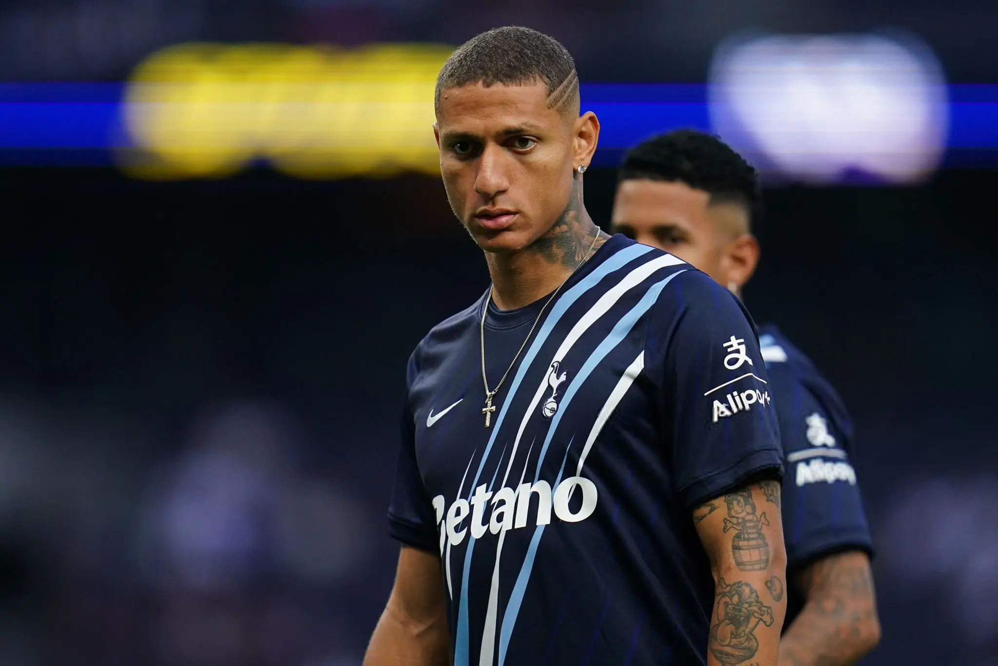 Treinador do Tottenham descarta Richarlison e tensão aumenta