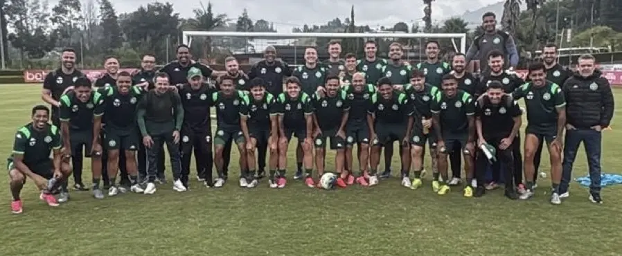 Chapecoense retorna ao local da tragédia aérea dez anos depois