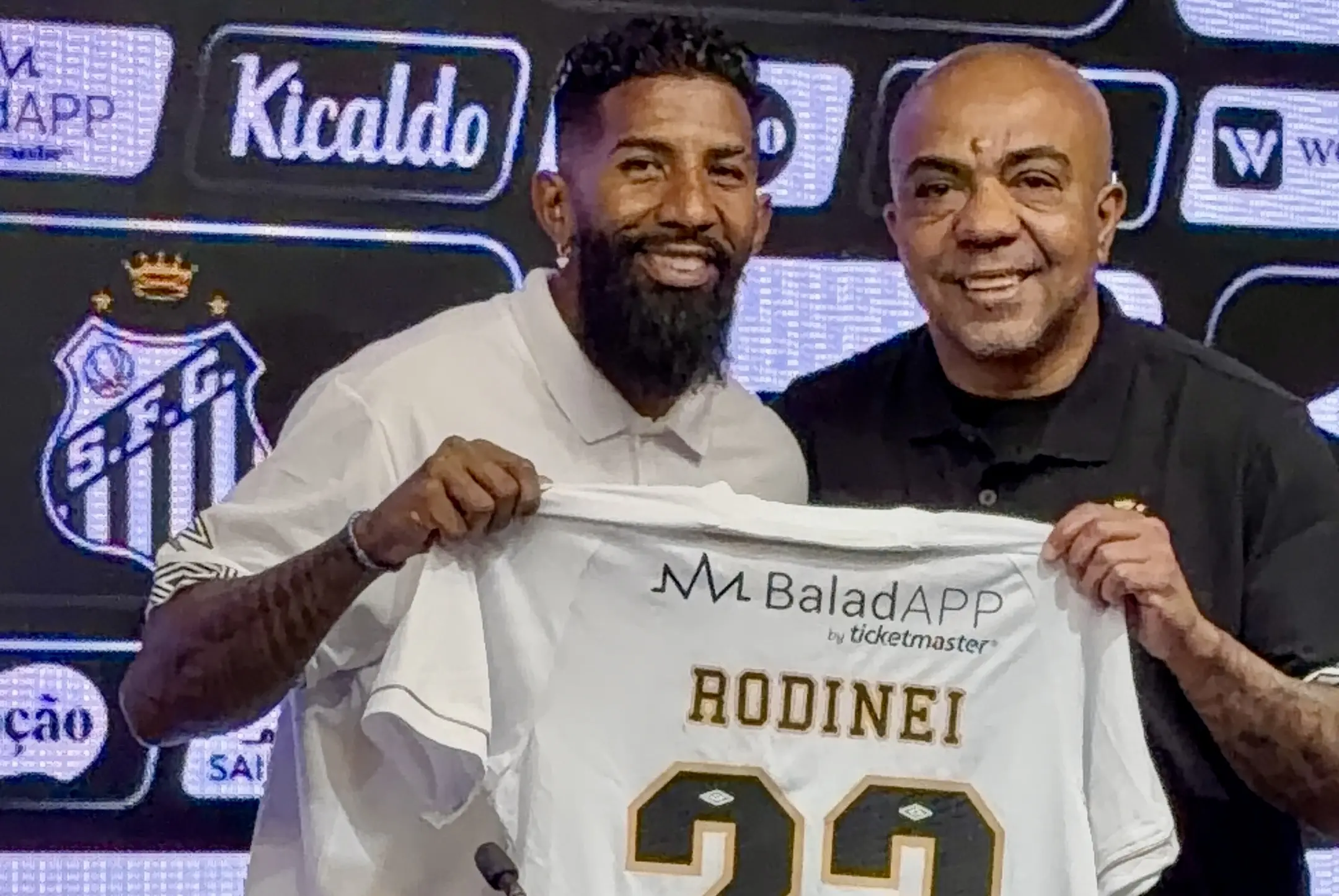 Rodinei revela bastidores de acerto com o Santos e celebra ótimo início