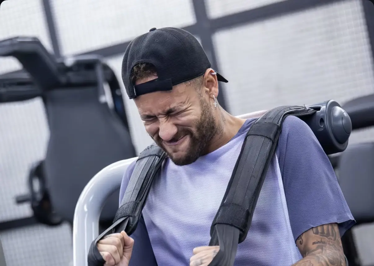Neymar atualiza recuperação de lesão no Santos e mostra trabalho individual no CT