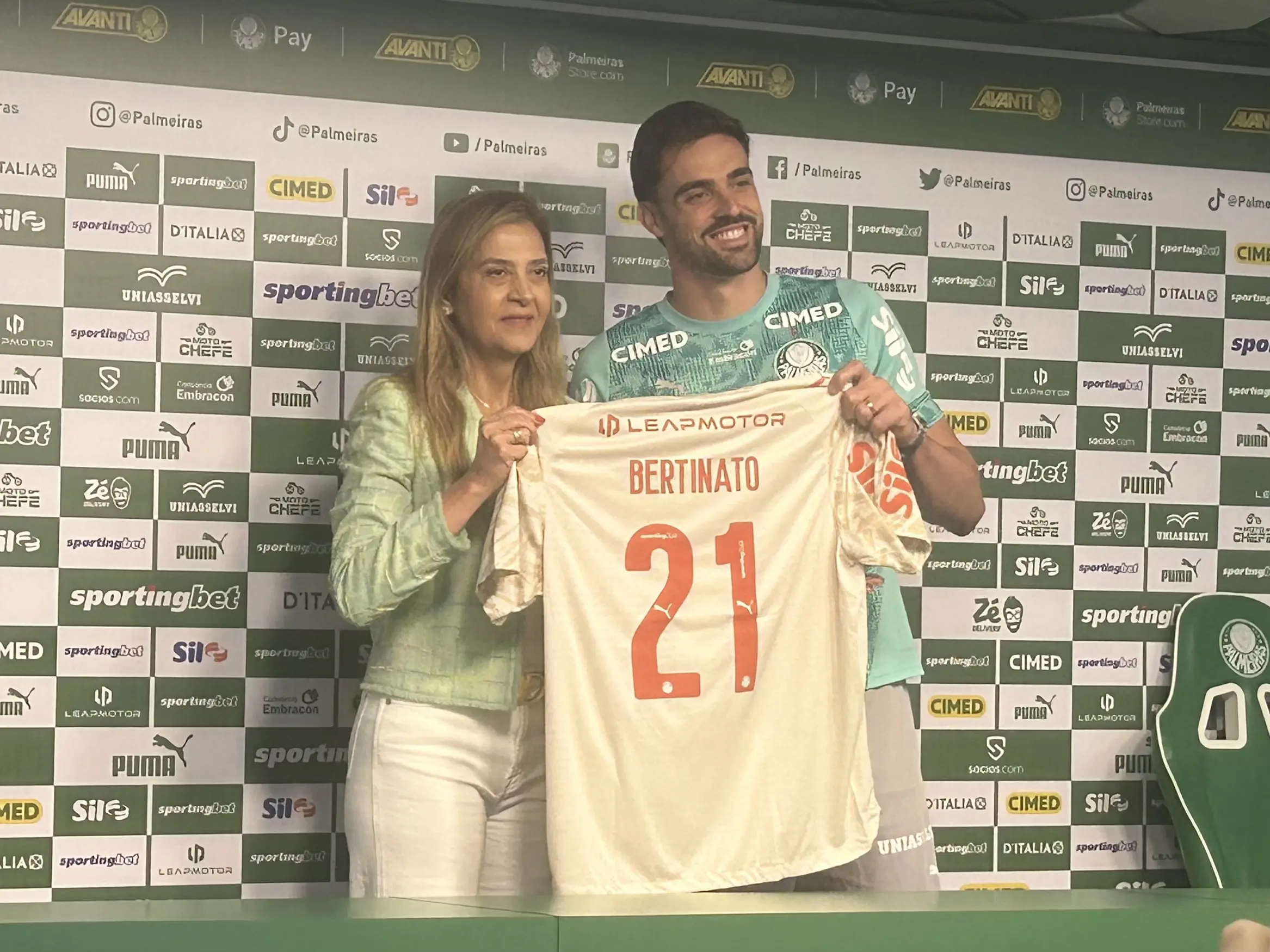 Bruno Bertinato celebra oportunidade no Palmeiras e vê tempo de contrato como “motivação a mais”
