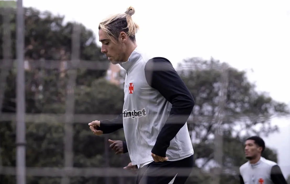 Vasco treina na altitude; Spinelli e Rojas projetam jogo contra o Santa Fe