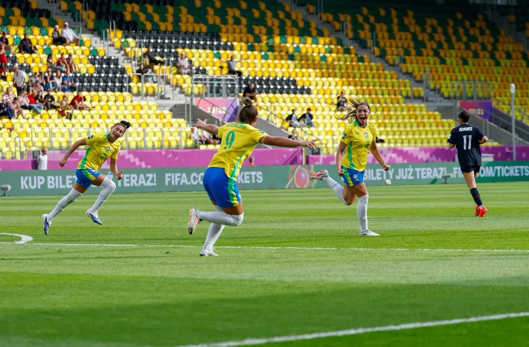 Brasil vence Estados Unidos nos pênaltis e avança às quartas do Mundial feminino sub-20