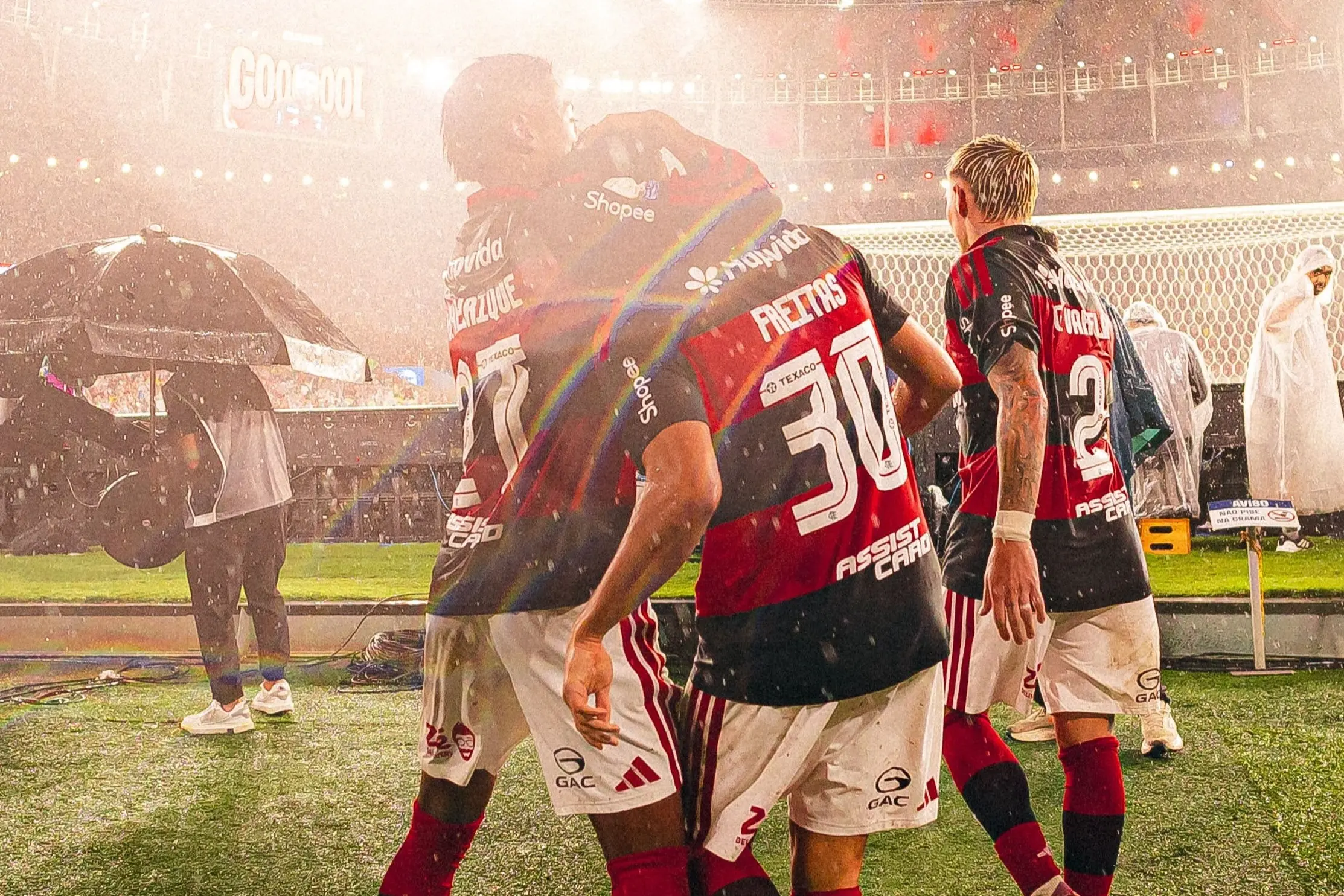Flamengo amplia favoritismo, e Palmeiras vê chances de título caírem no Brasileirão