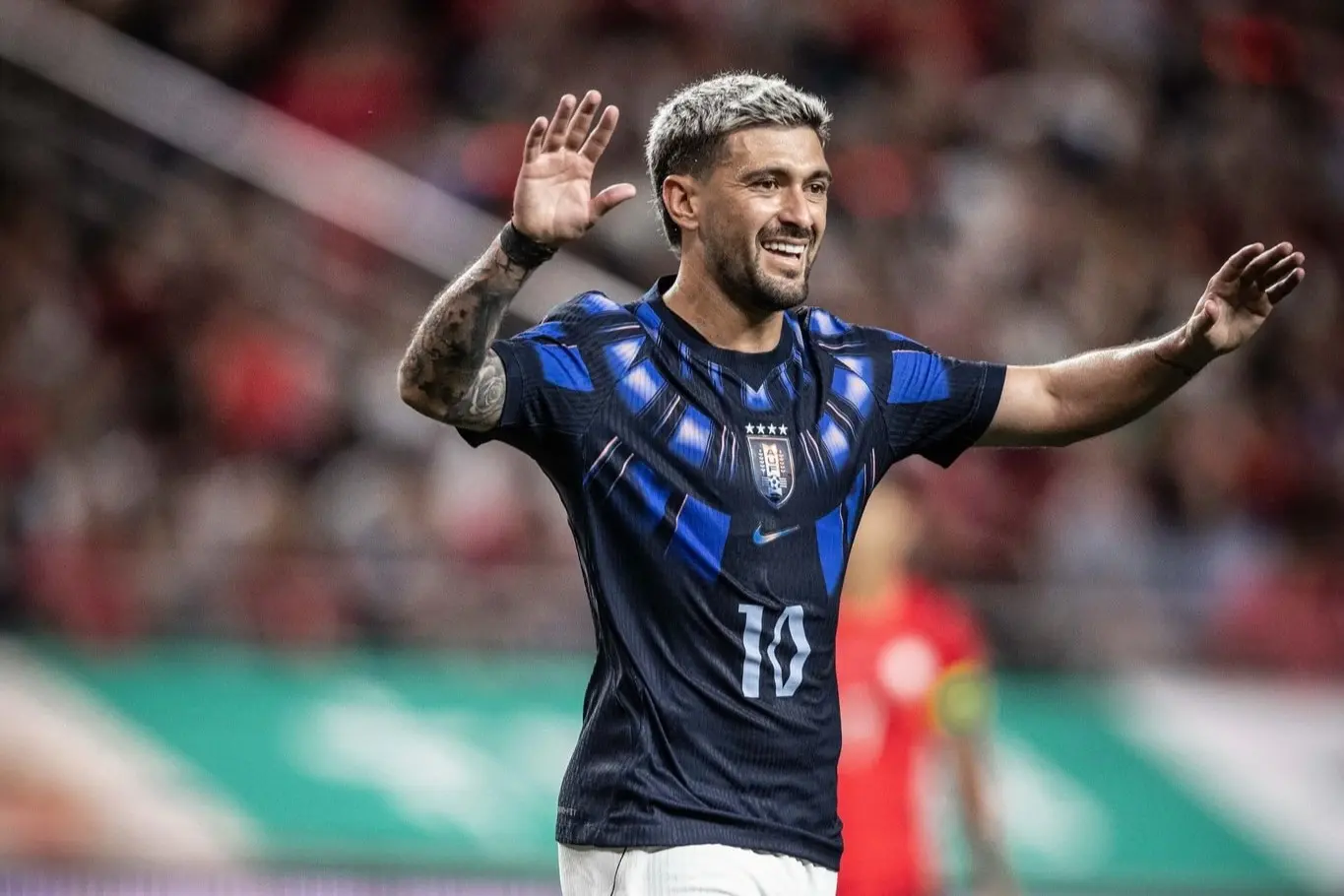 Dupla do Flamengo brilha, e Uruguai massacra a Coreia do Sul em amistoso internacional