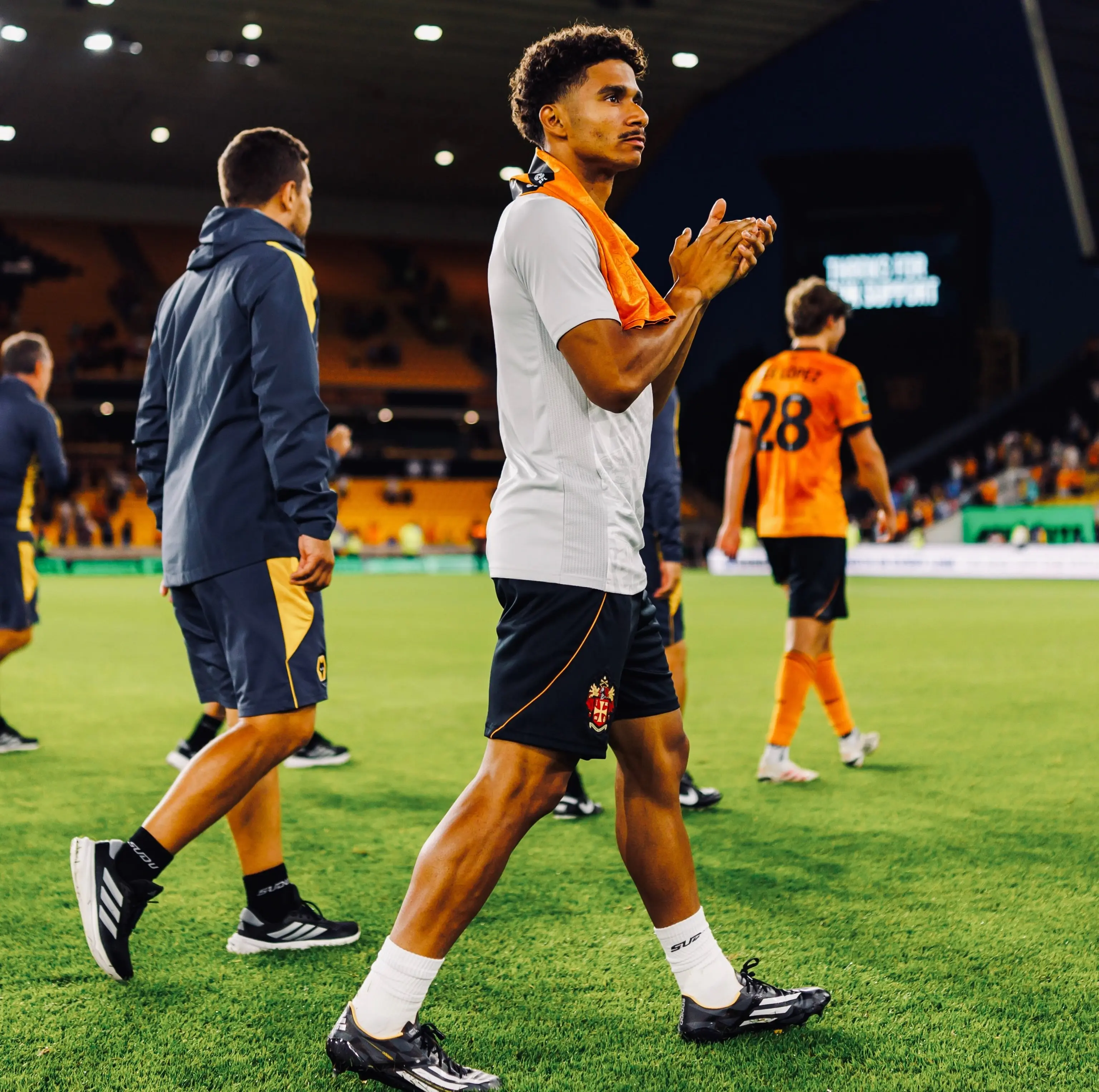 São Paulo acerta com lateral direito Pedro Lima do Wolves; veja detalhes