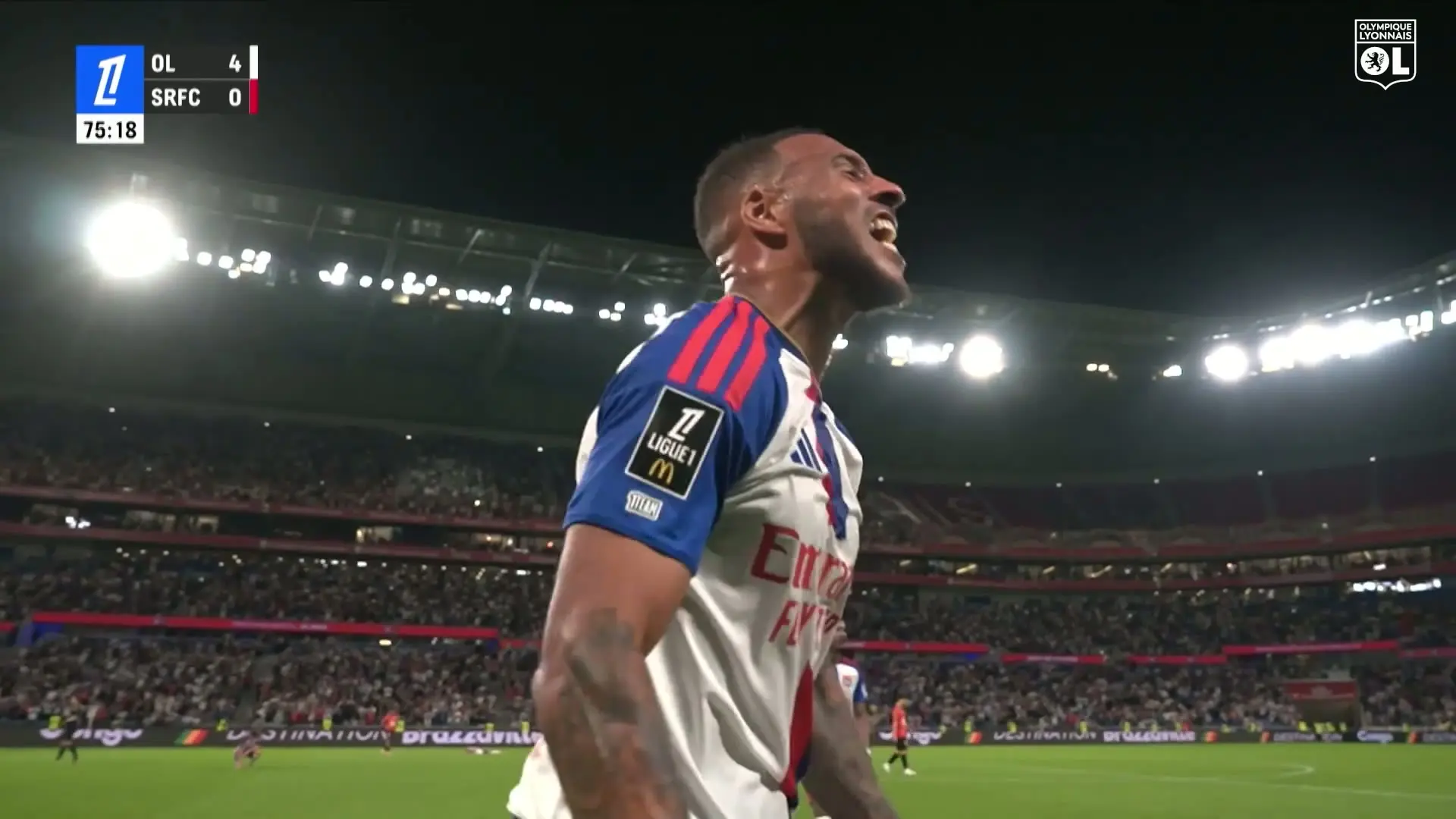 Tolisso solta um foguete no contra-ataque do Lyon