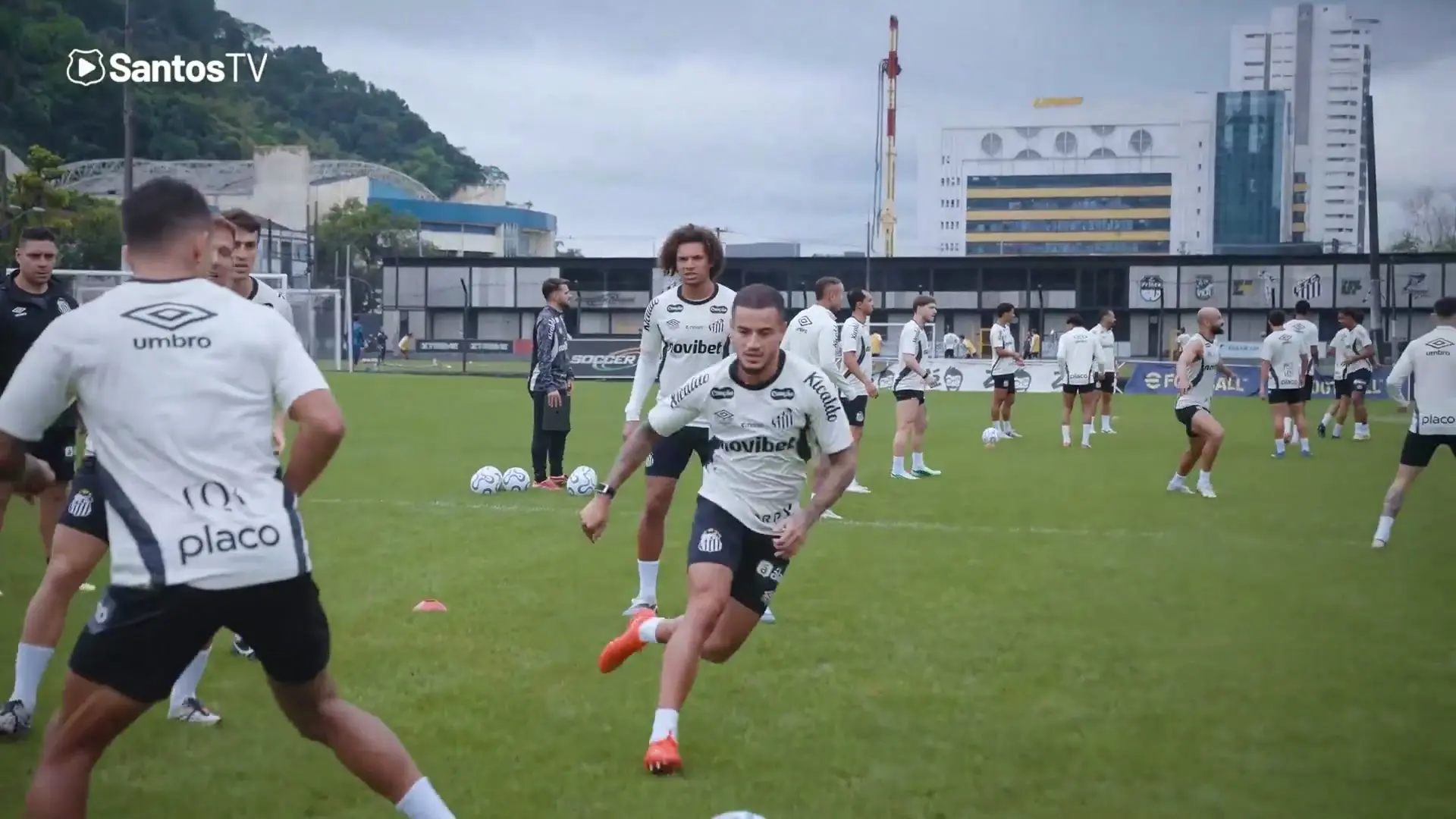 Santos faz último treino antes de jogo decisivo em Belo Horizonte