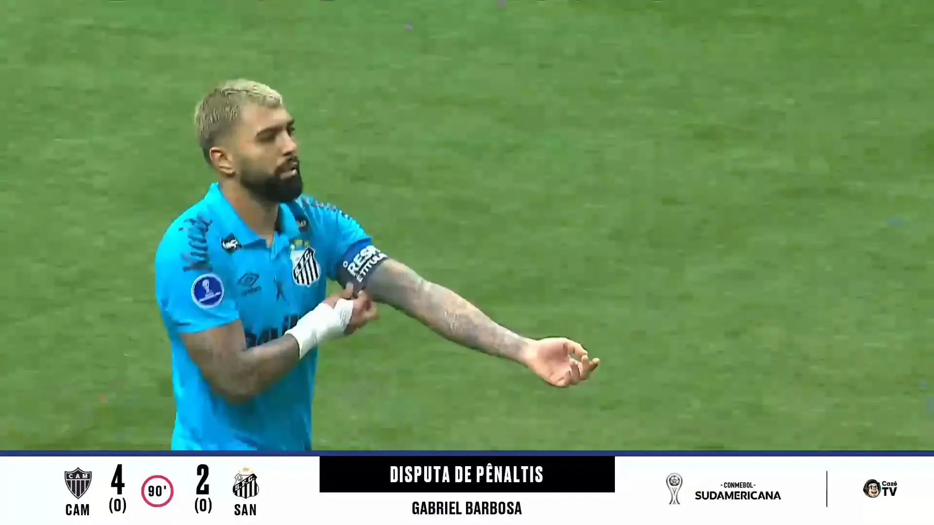 Gabriel Delfim defende três penalidades e classifica o Atlético-MG na Sul-Americana; confira