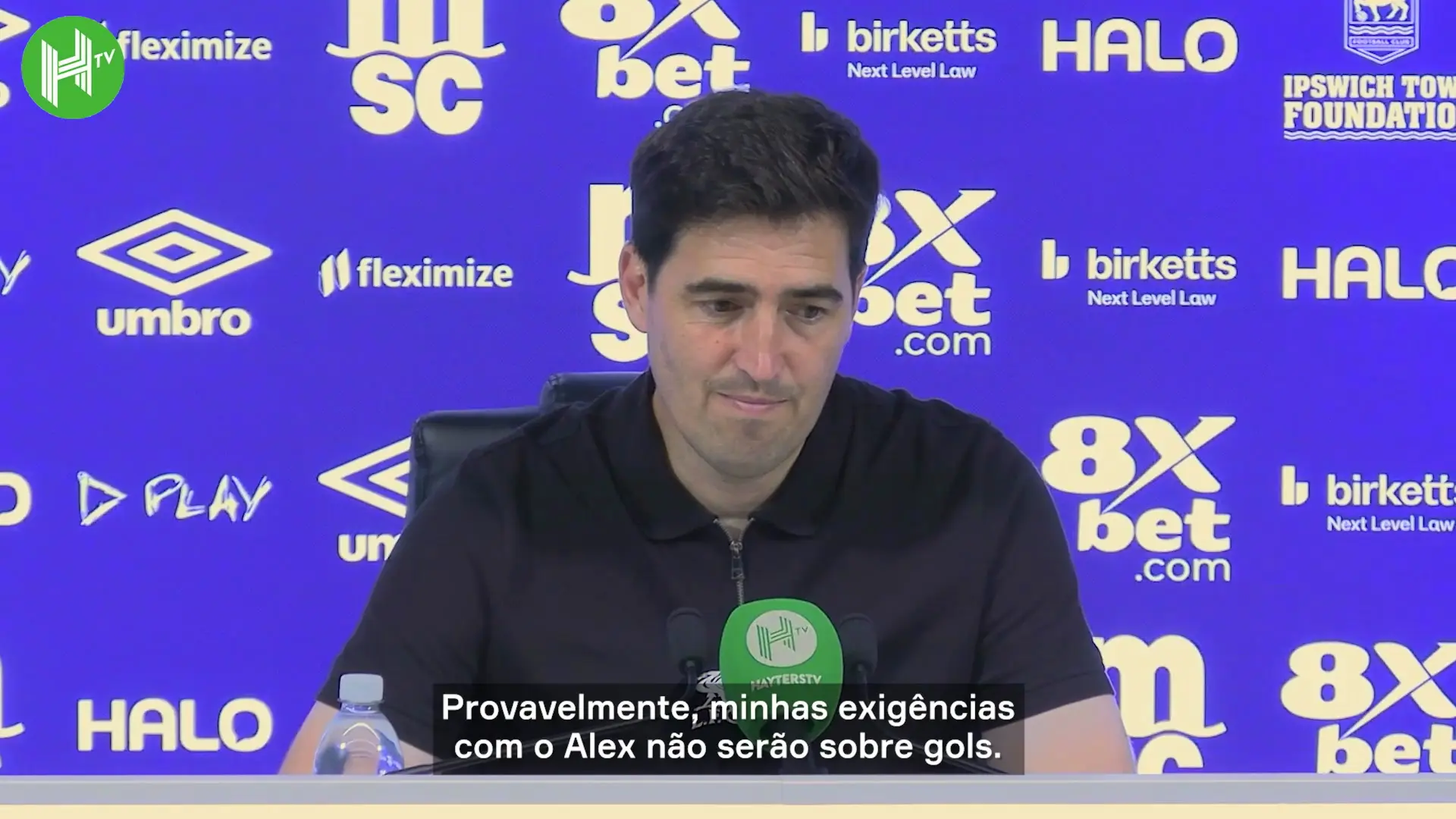 Iraola elogia contribuição de Isak na vitória sobre o Ipswich