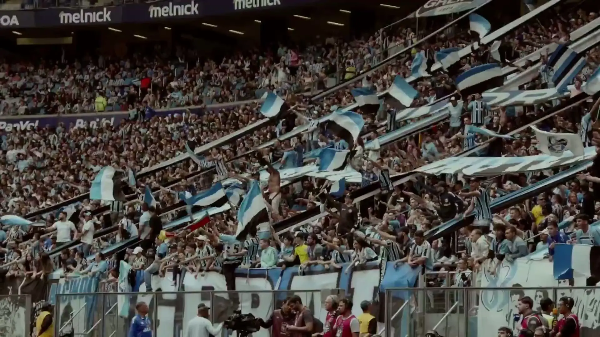 Grêmio celebra os 123 anos com a torcida na Arena; confira