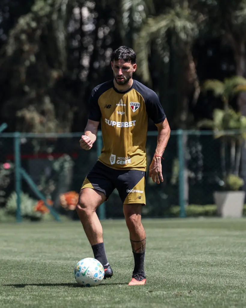 Veja fotos do treino do São Paulo neste sábado