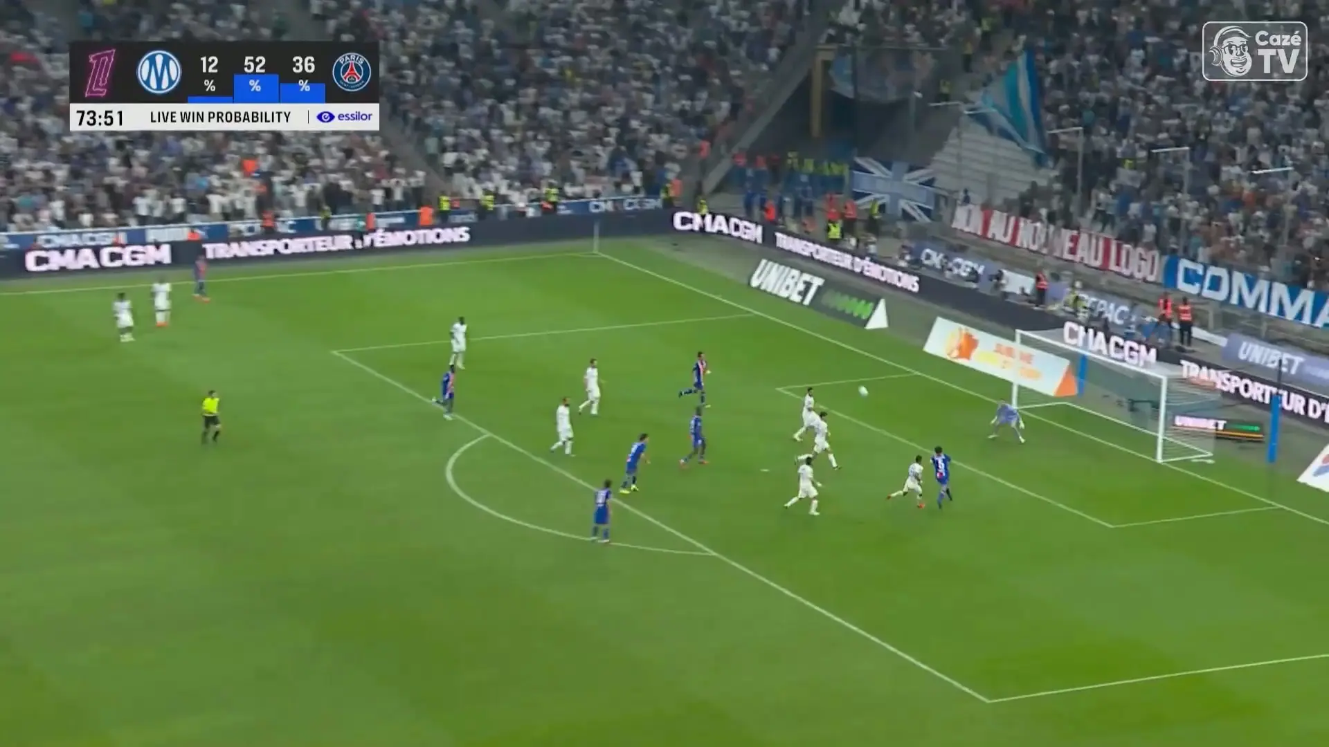 Marquinhos marca o gol da vitória do PSG sobre o Marseille pelo Francês