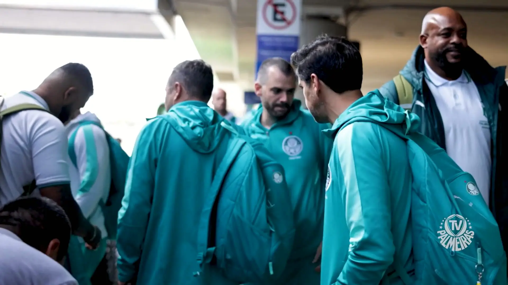 Palmeiras desembarca em Quito e treina para encarar LDU