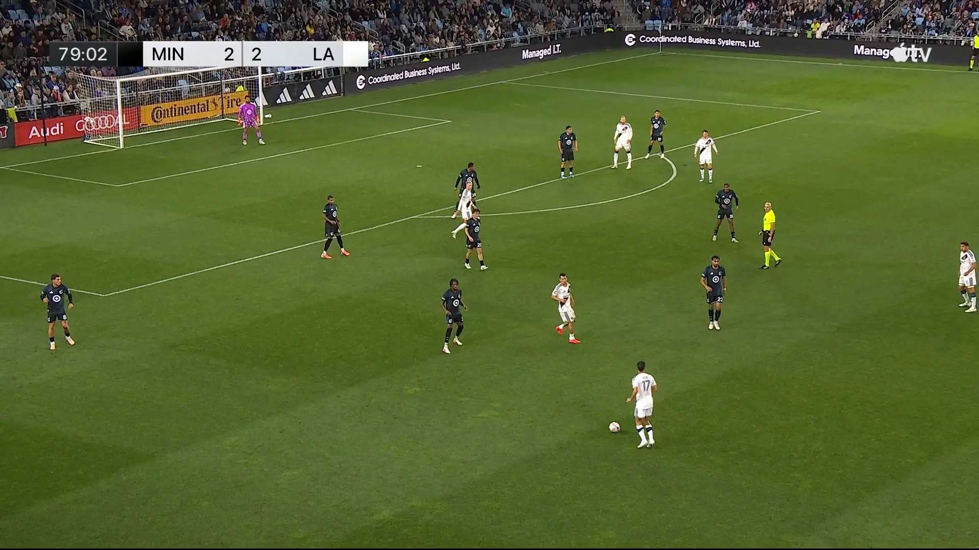 Gol de Reus de perto garante vitória do LA Galaxy sobre o Minnesota United pela MLS