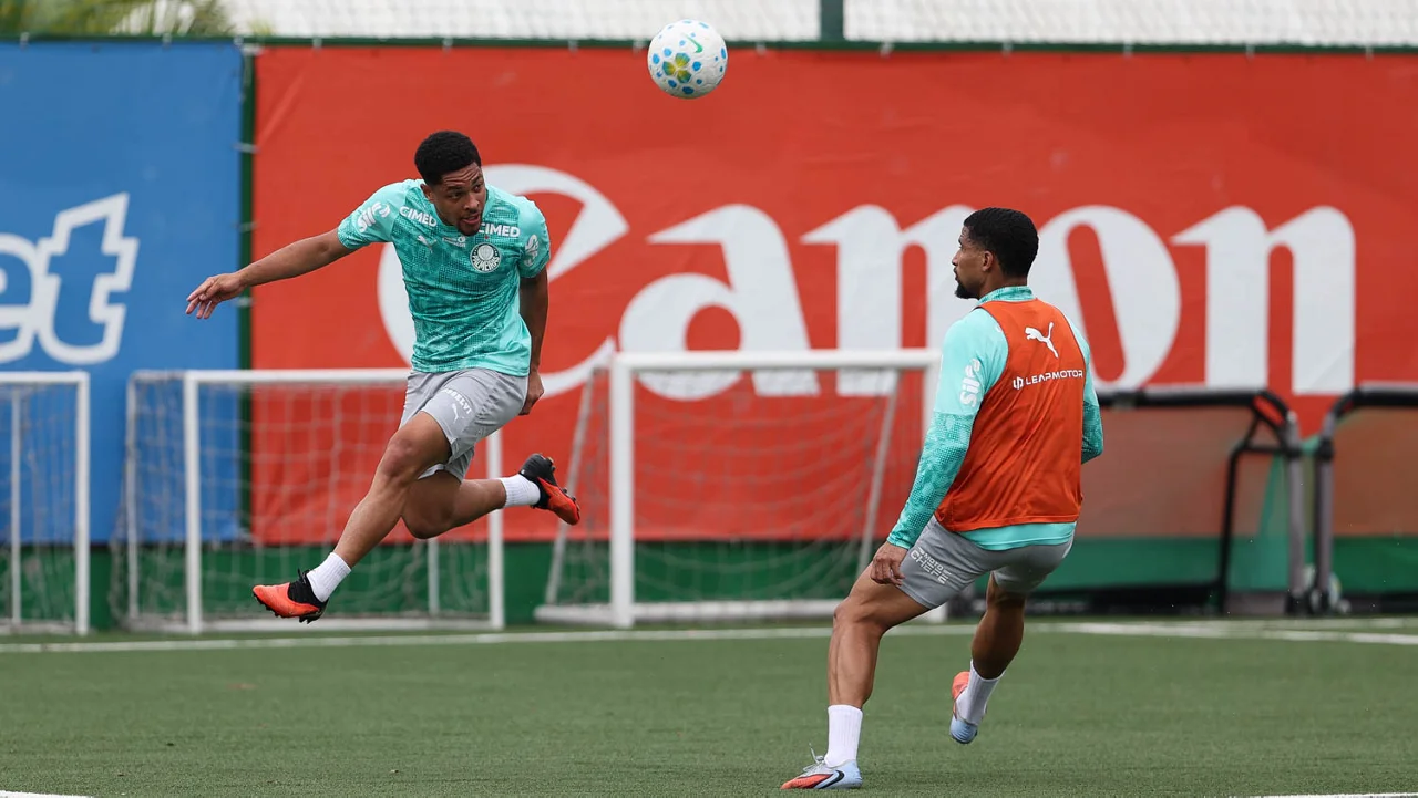 Com Paulinho em transição física, veja fotos do treino do Palmeiras desta segunda-feira