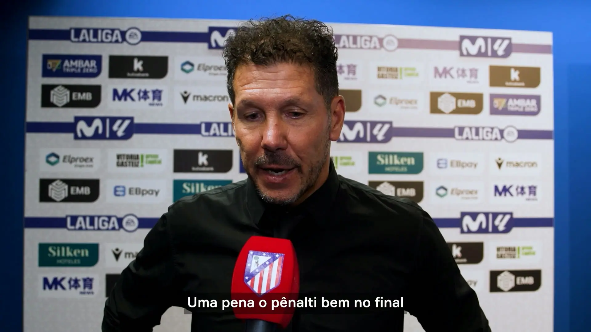 Simeone comemora vitória suada do Atlético de Madrid sobre o Alavés
