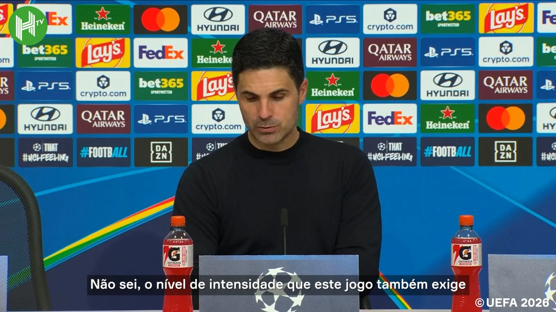 Arteta preocupado com a lesão na coxa de Bukayo Saka