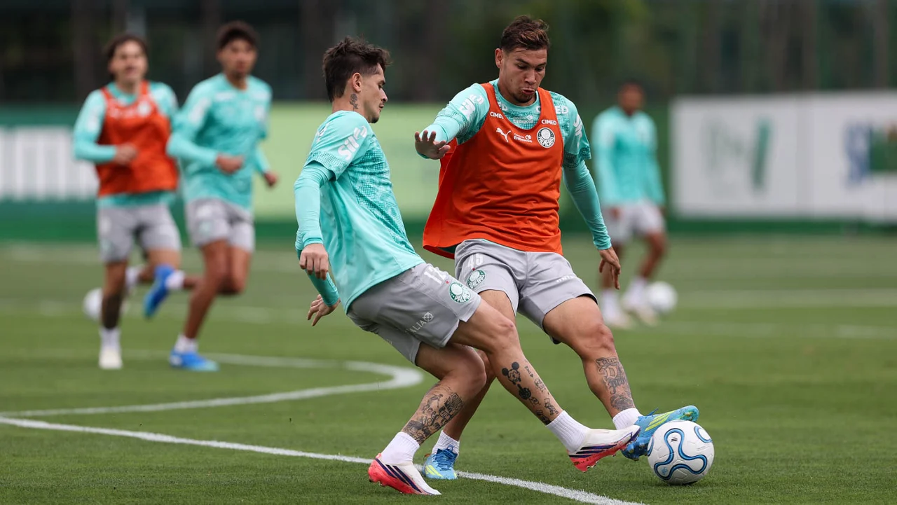 Veja fotos da reapresentação do Palmeiras após goleada no Derby