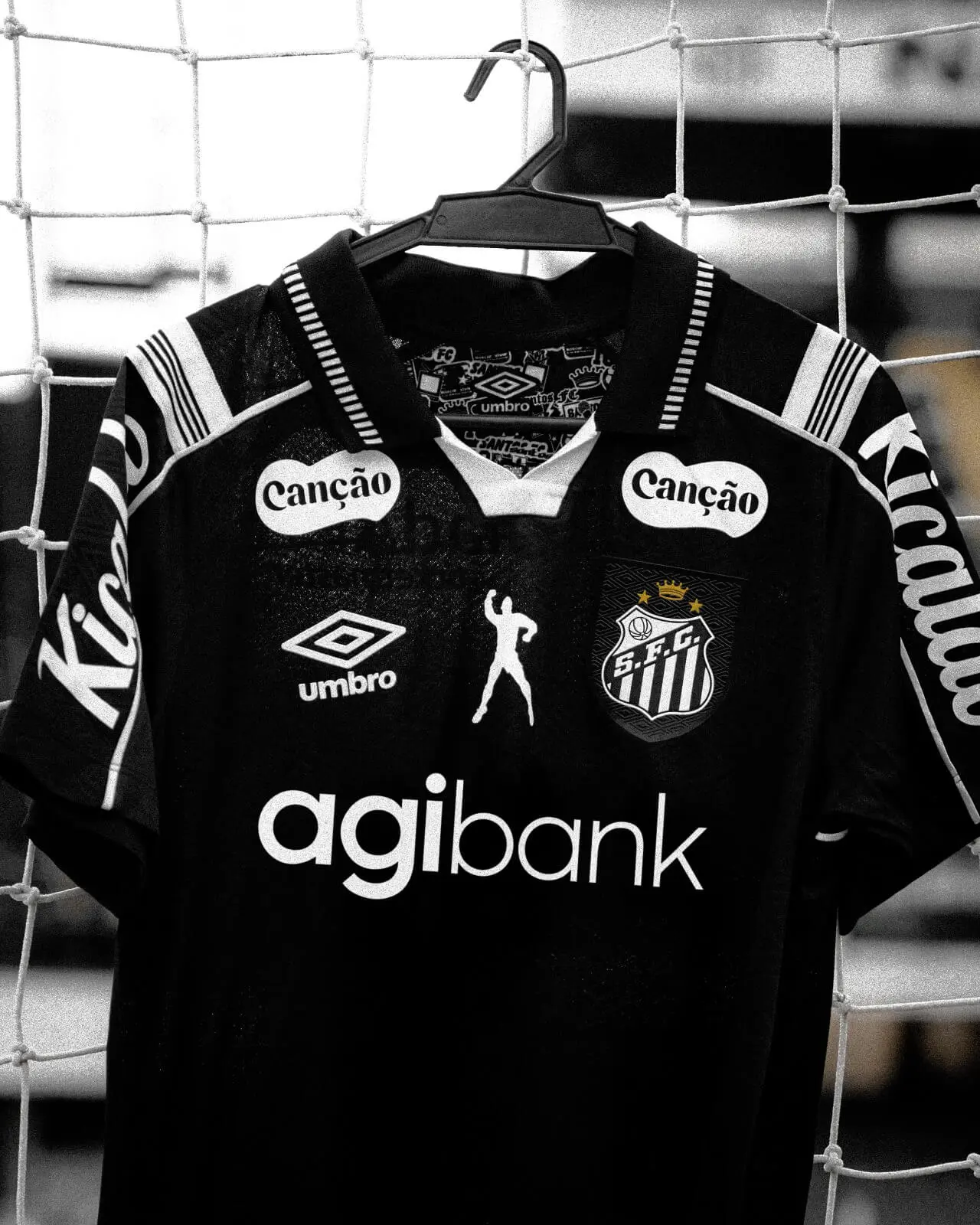 Santos anuncia Agibank como novo patrocinador máster após suspensão da Novibet