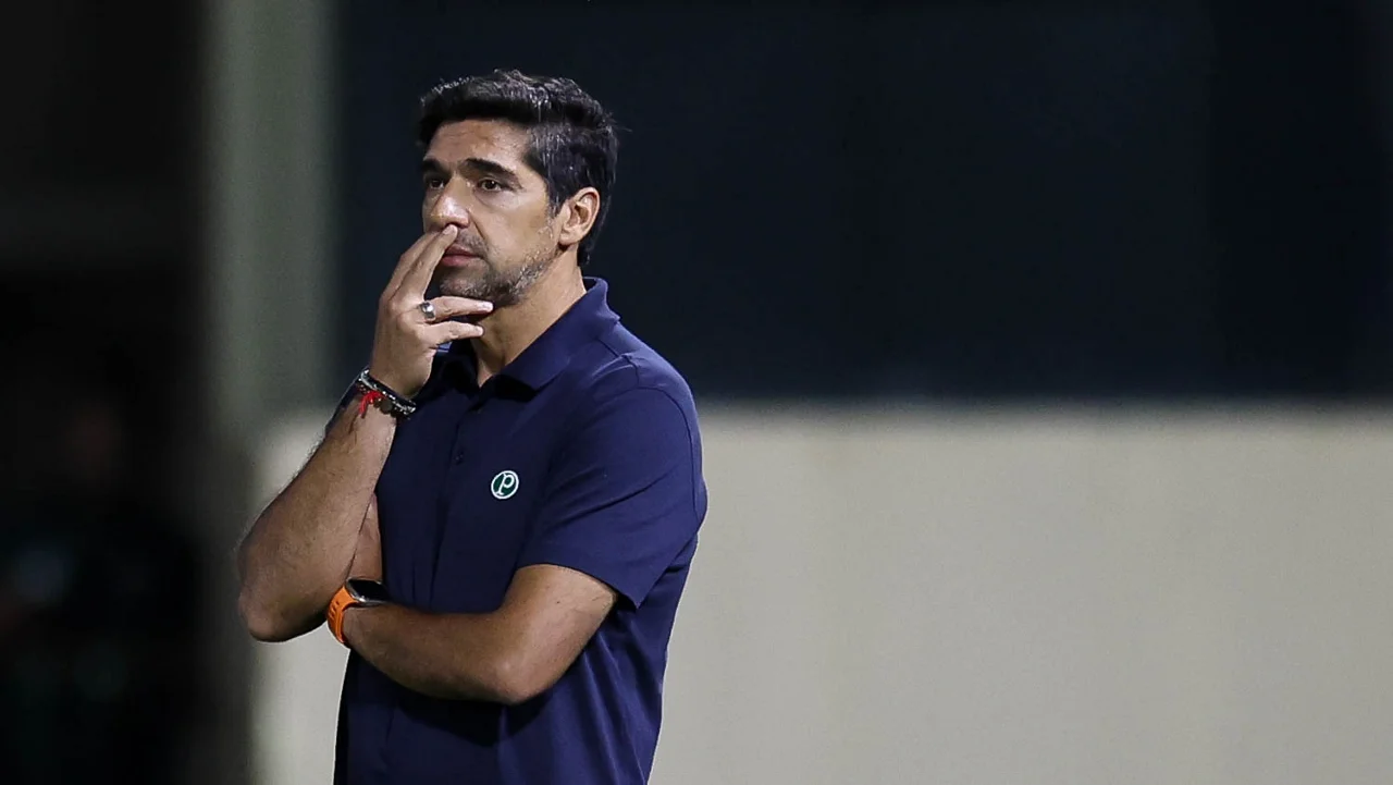 Abel evita polêmica do Flamengo na Libertadores, mas alfineta: “O Palmeiras está na final, sem asterisco”