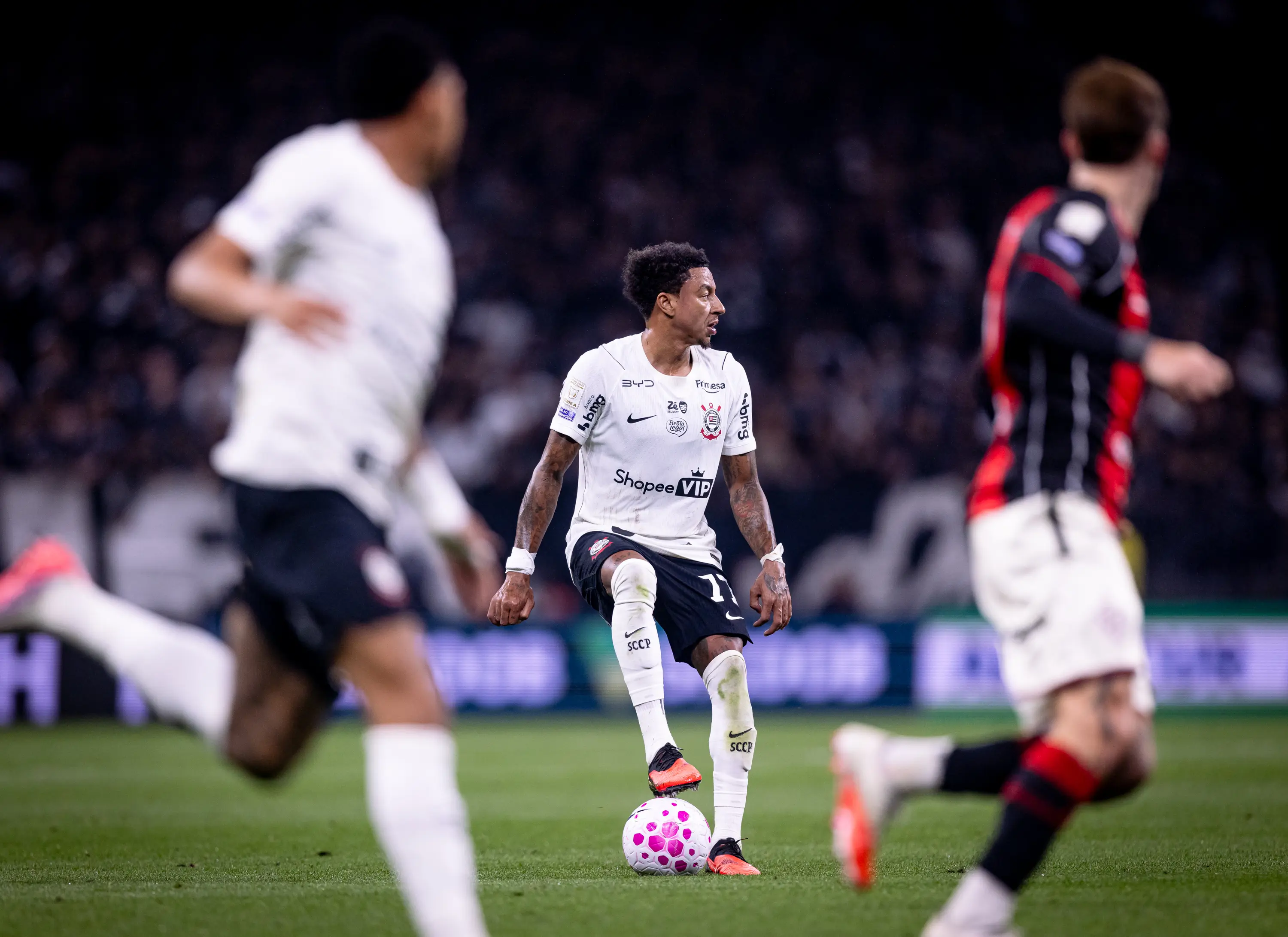 Veja galeria de fotos do jogo entre Corinthians e Vitória pela 31ª rodada do Brasileirão
