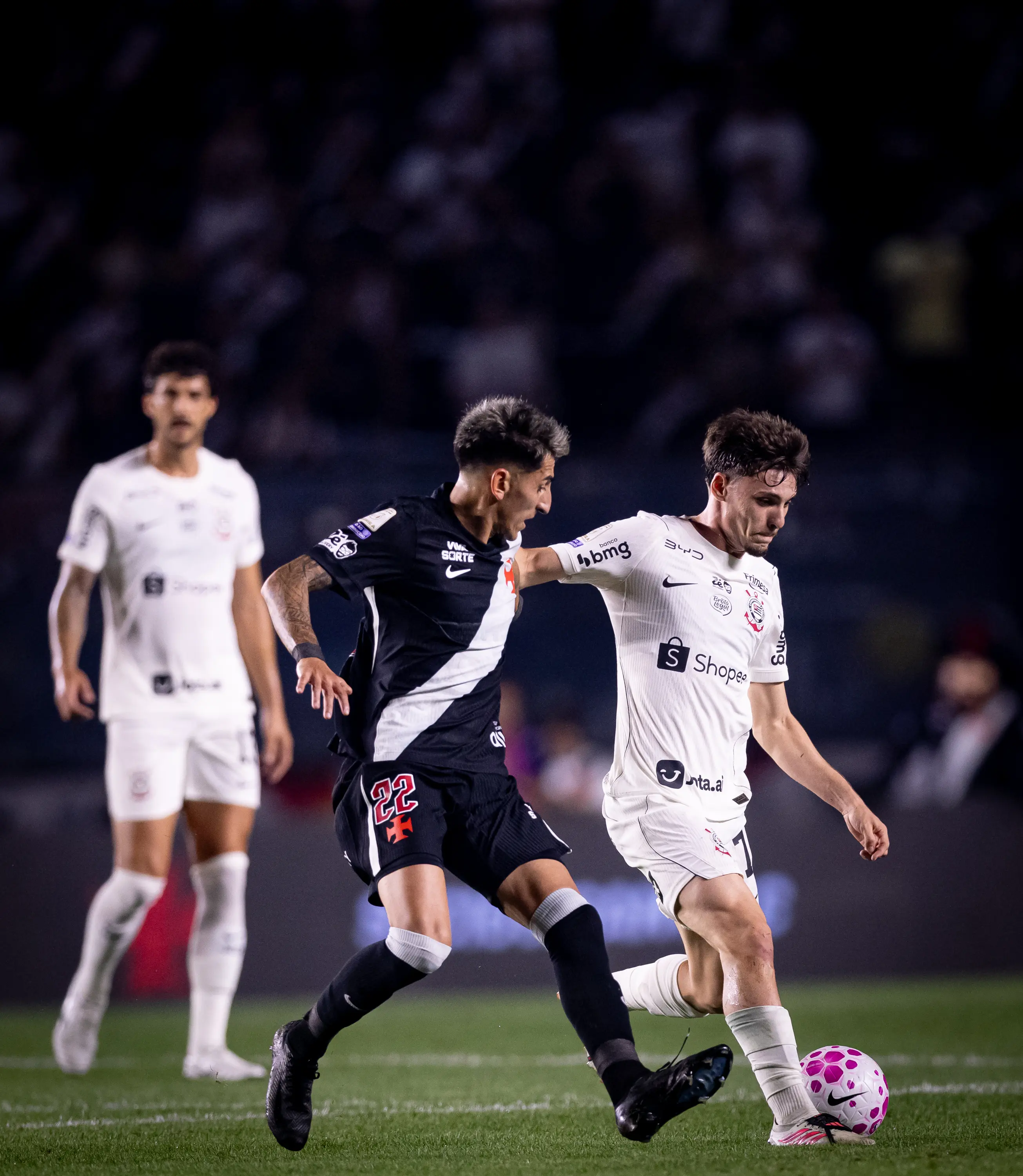 Veja fotos do duelo entre Vasco e Corinthians pelo Brasileirão
