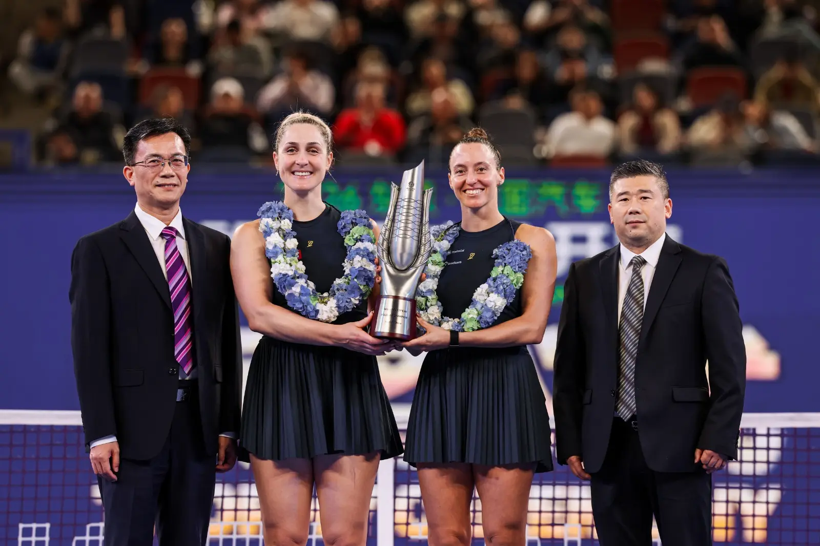 Luisa Stefani é campeã em Wuhan e assume o topo do ranking de duplas