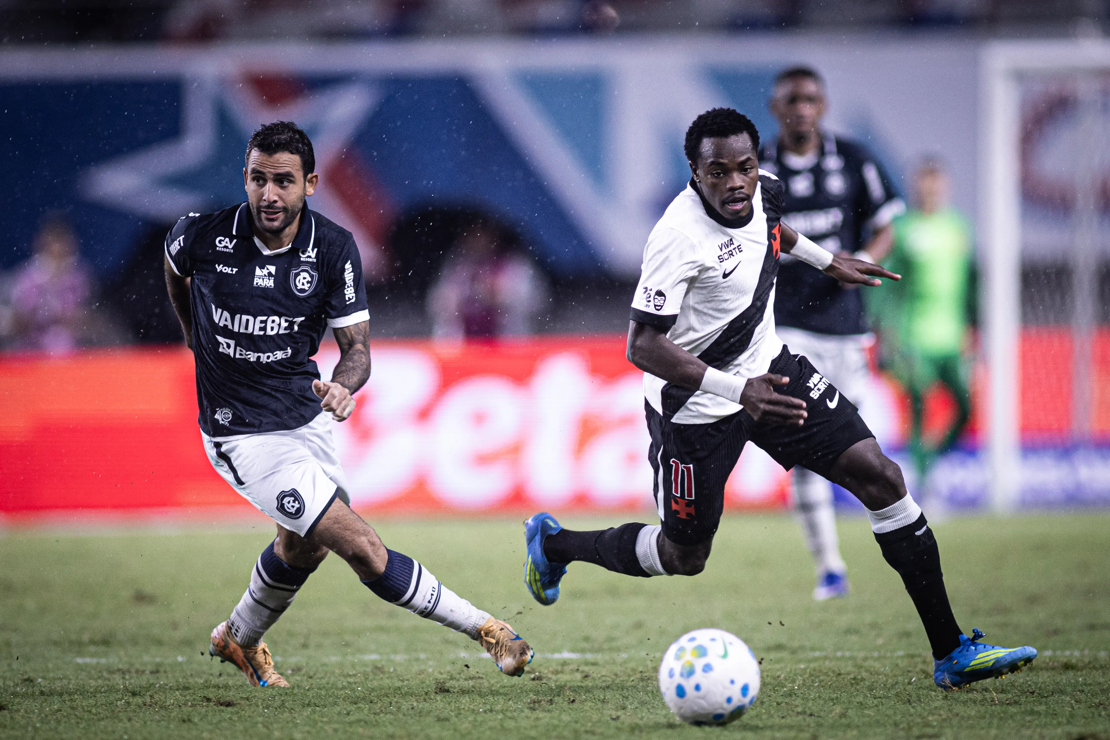 Vasco x Remo pelo Brasileirão: veja prováveis escalações e onde assisitir
