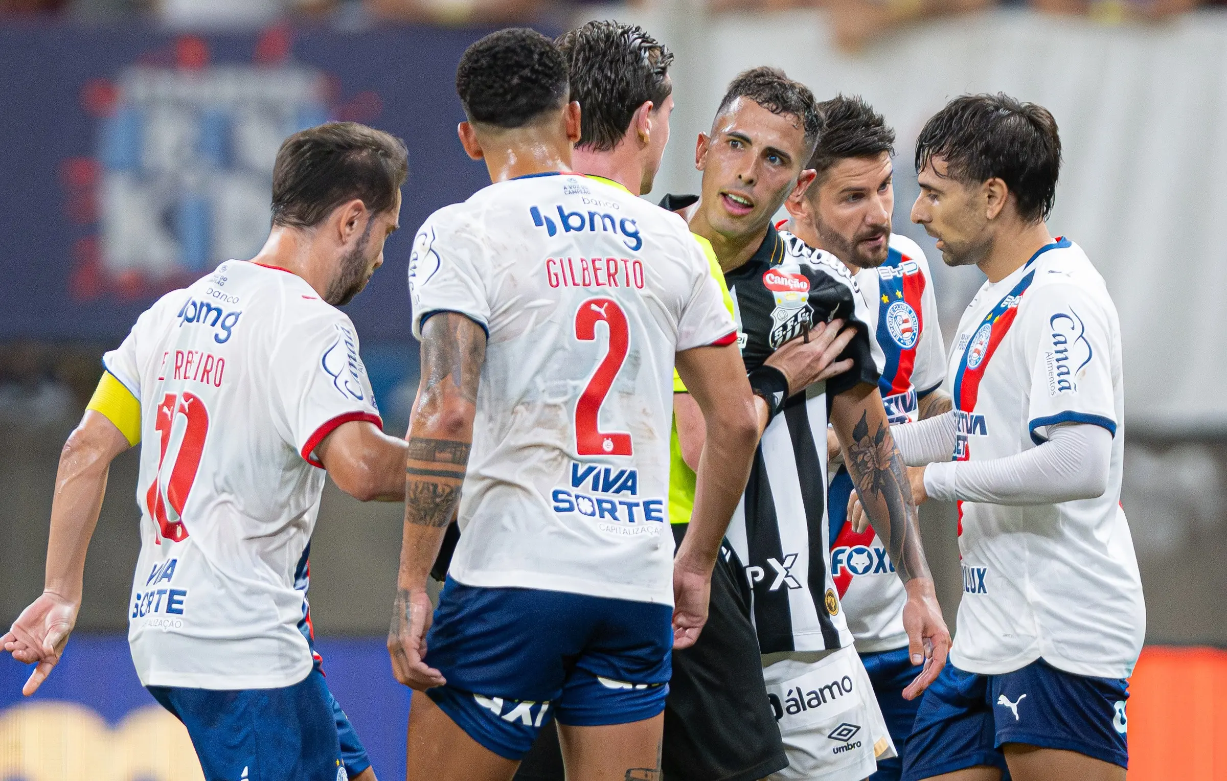 Santos x Bahia pelo Brasileirão: onde assistir ao vivo, estatísticas e prováveis escalações
