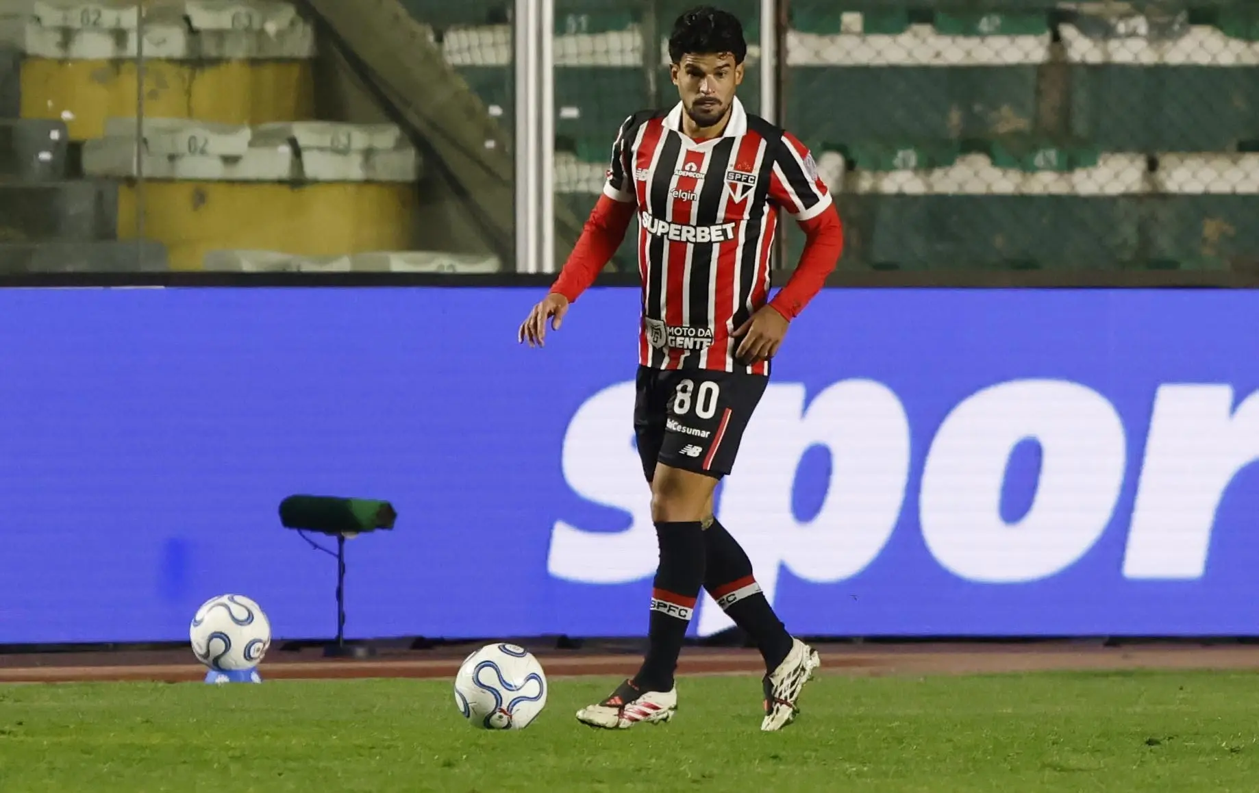 Cauly será comprado? Veja como estão as metas do meia do São Paulo