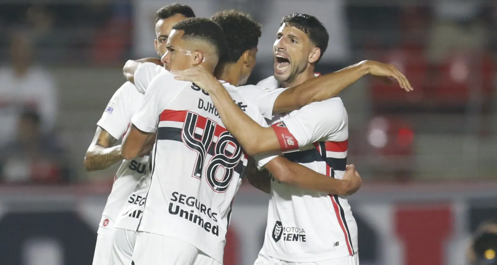 Saiba o que está em jogo para o São Paulo no clássico contra o Santos