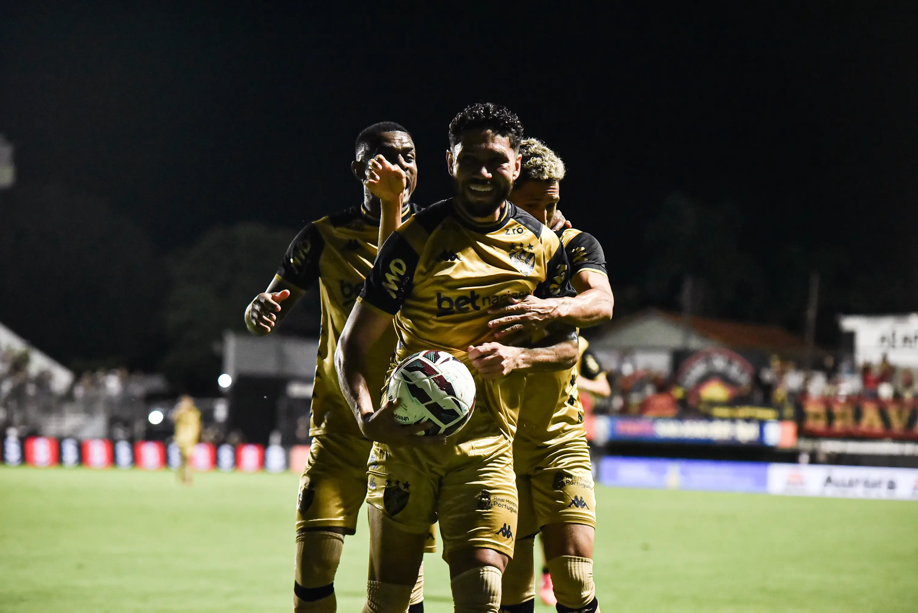 Sport leva susto, mas vence o Athletic pela Série B do Brasileiro