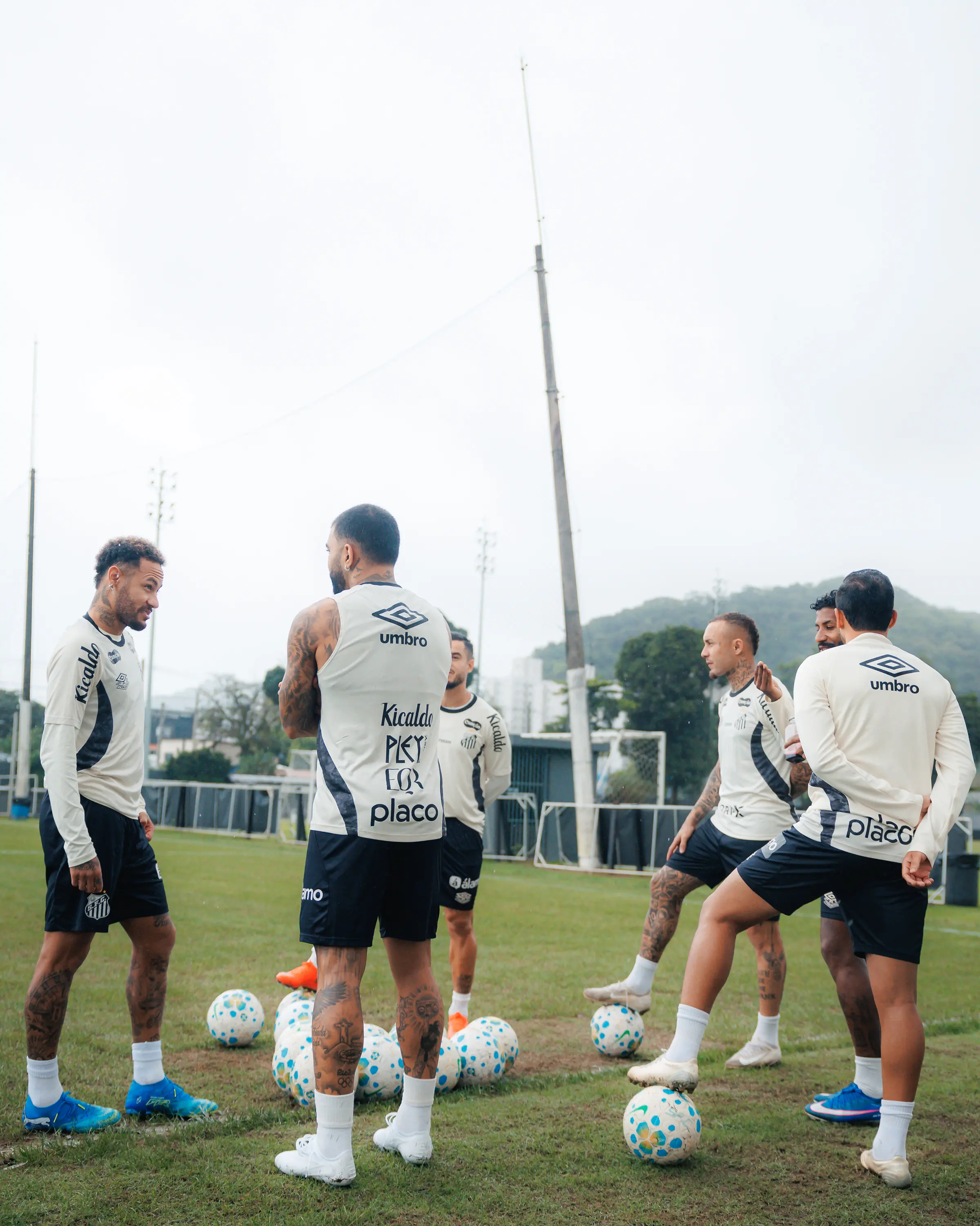 Santos inicia semana de treinamentos no CT Rei Pelé