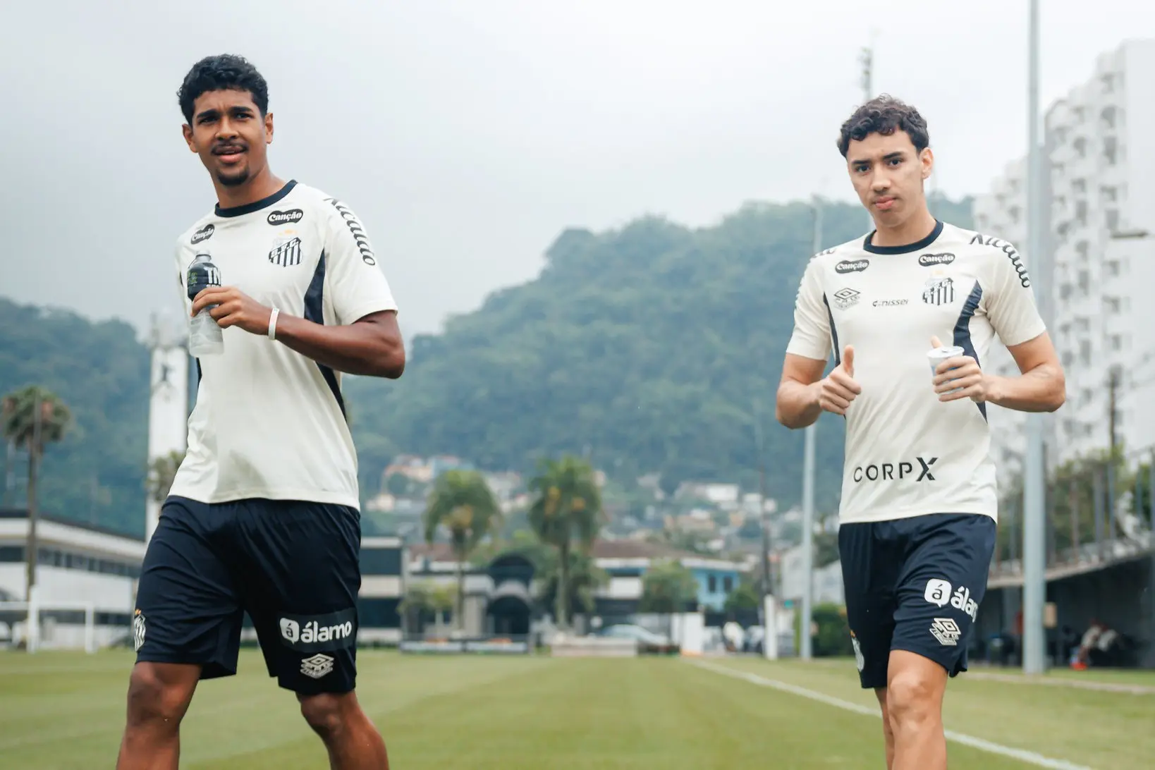 Veja imagens do treino do Santos desta terça-feira