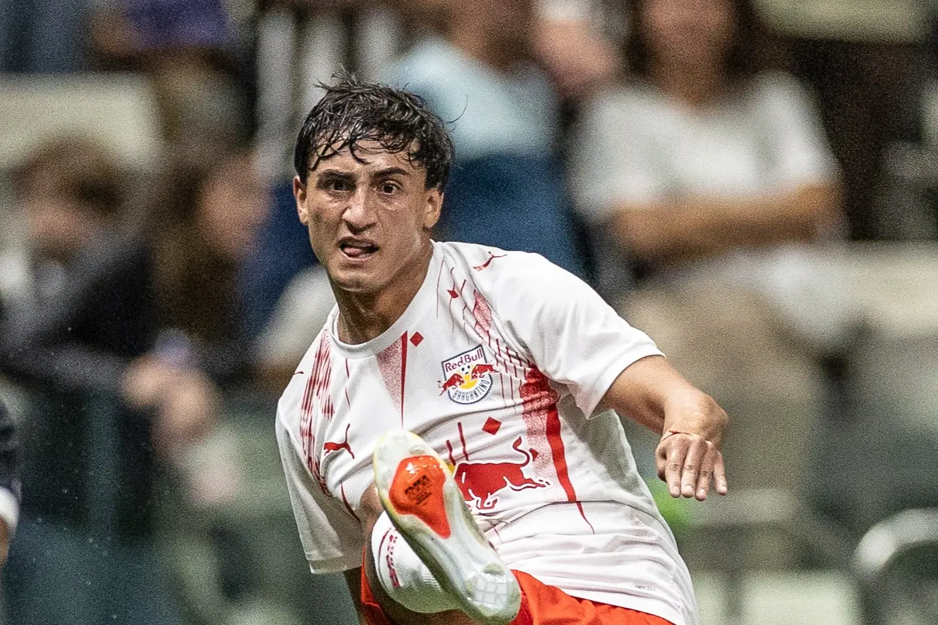 Bragantino bate Cruzeiro por 4 a 2 com gol de Herrera e sobe para nono no Brasileirão​‌​